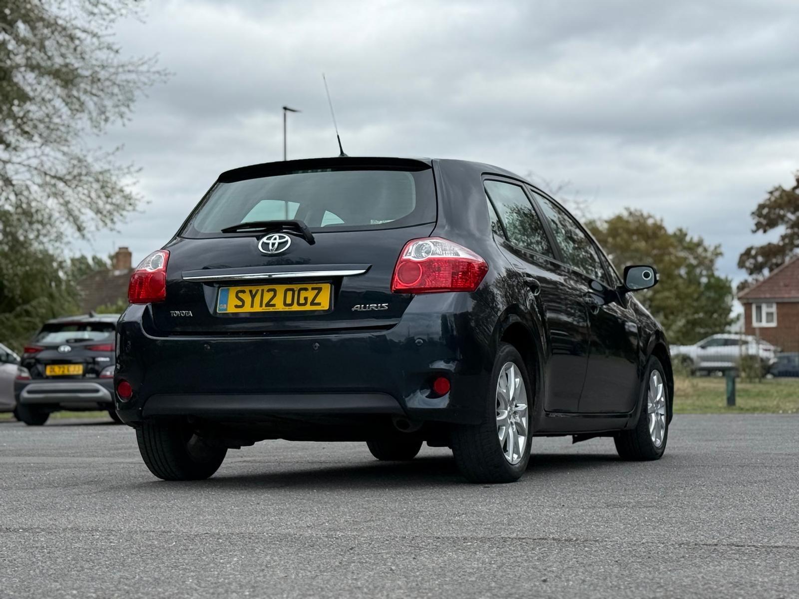 Toyota Auris view 16