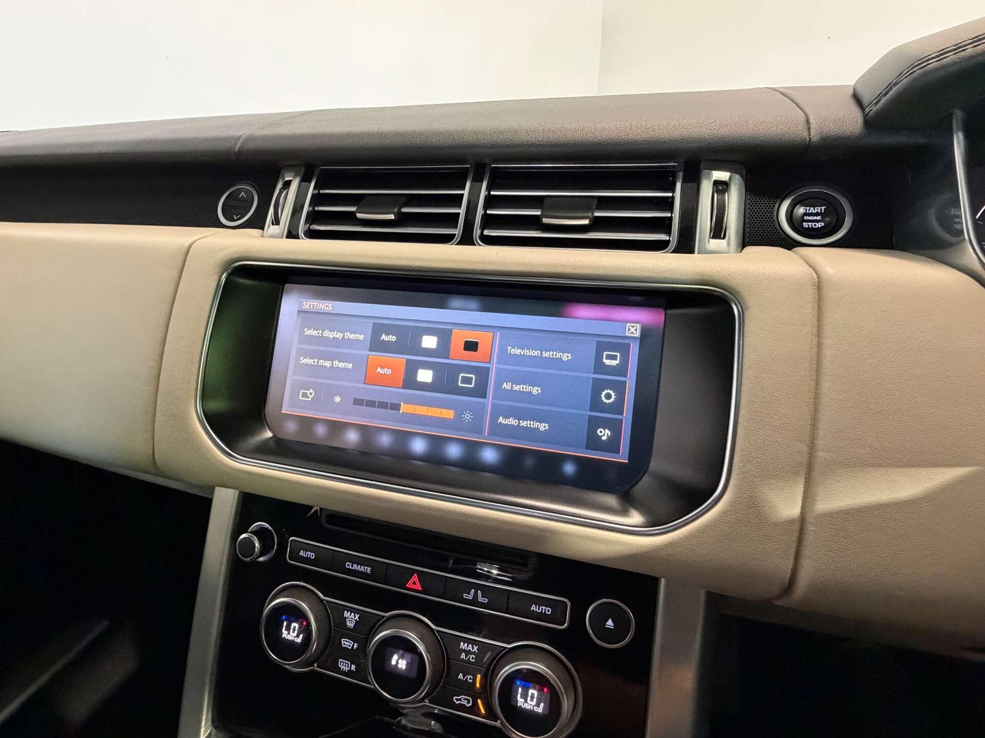 Land Rover Range Rover view 50