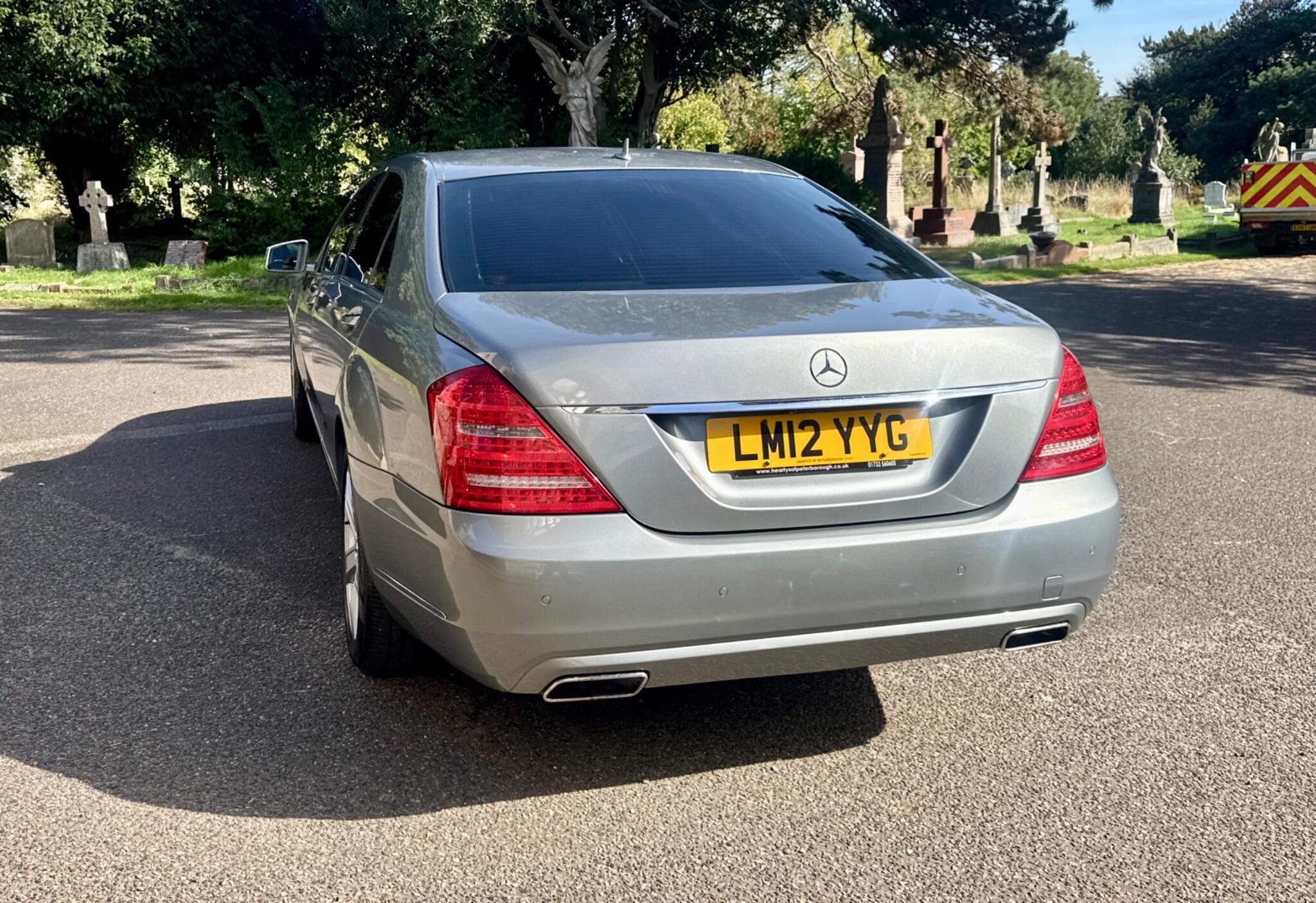 Mercedes-Benz S-Class view 74