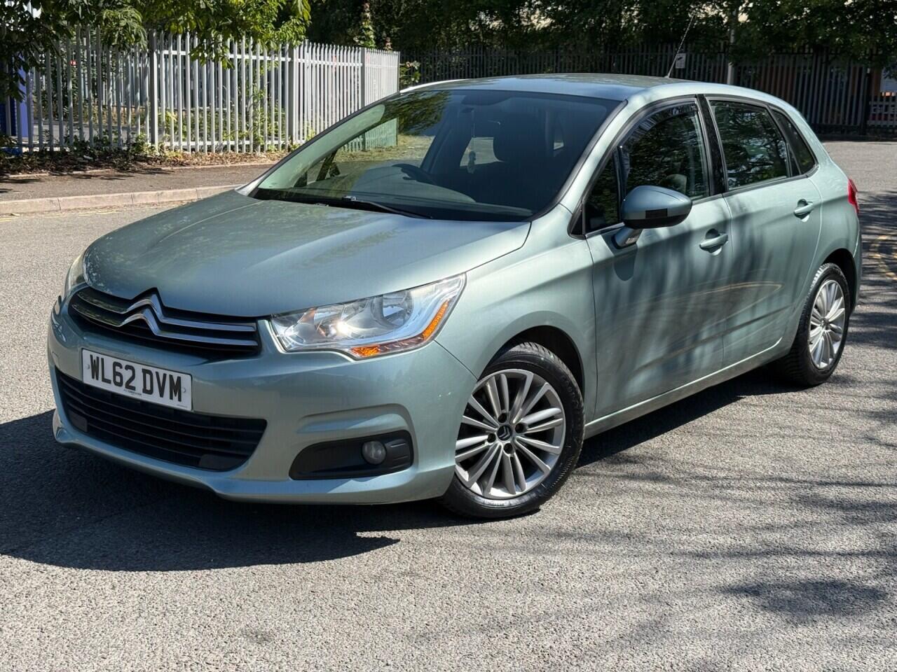 Citroen C4 view 3