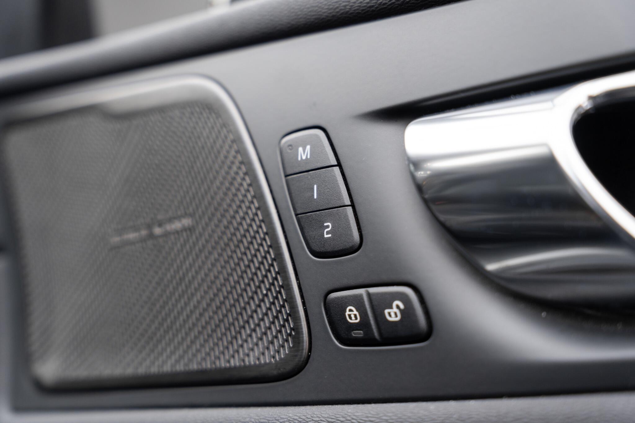 Volvo XC60 view 14