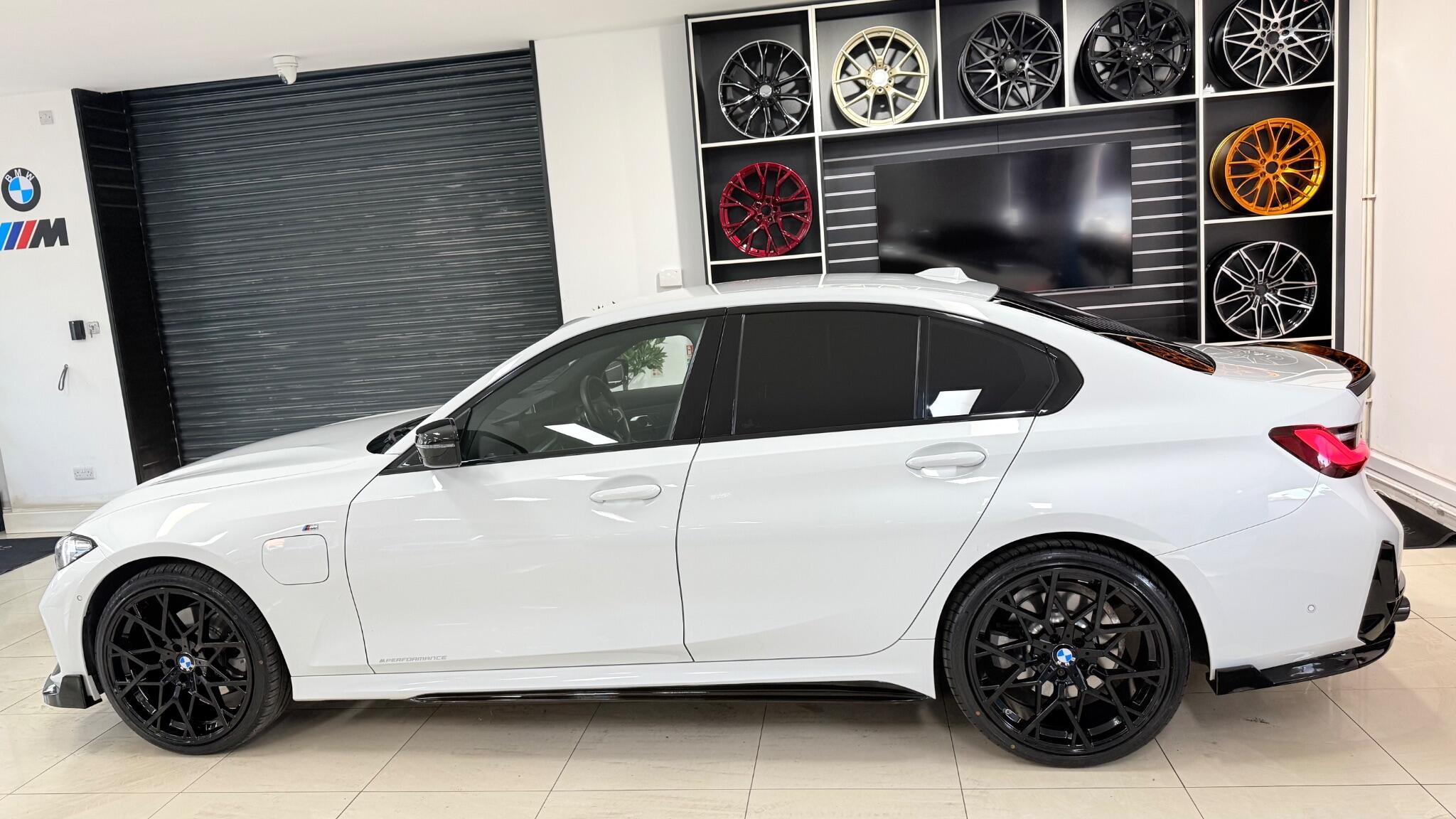 BMW 3 Series view 43