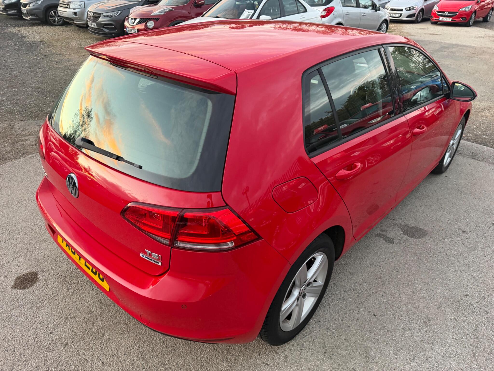 Volkswagen Golf view 20