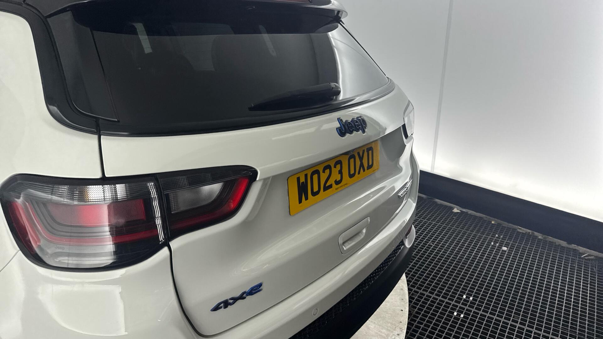 Jeep Compass view 26