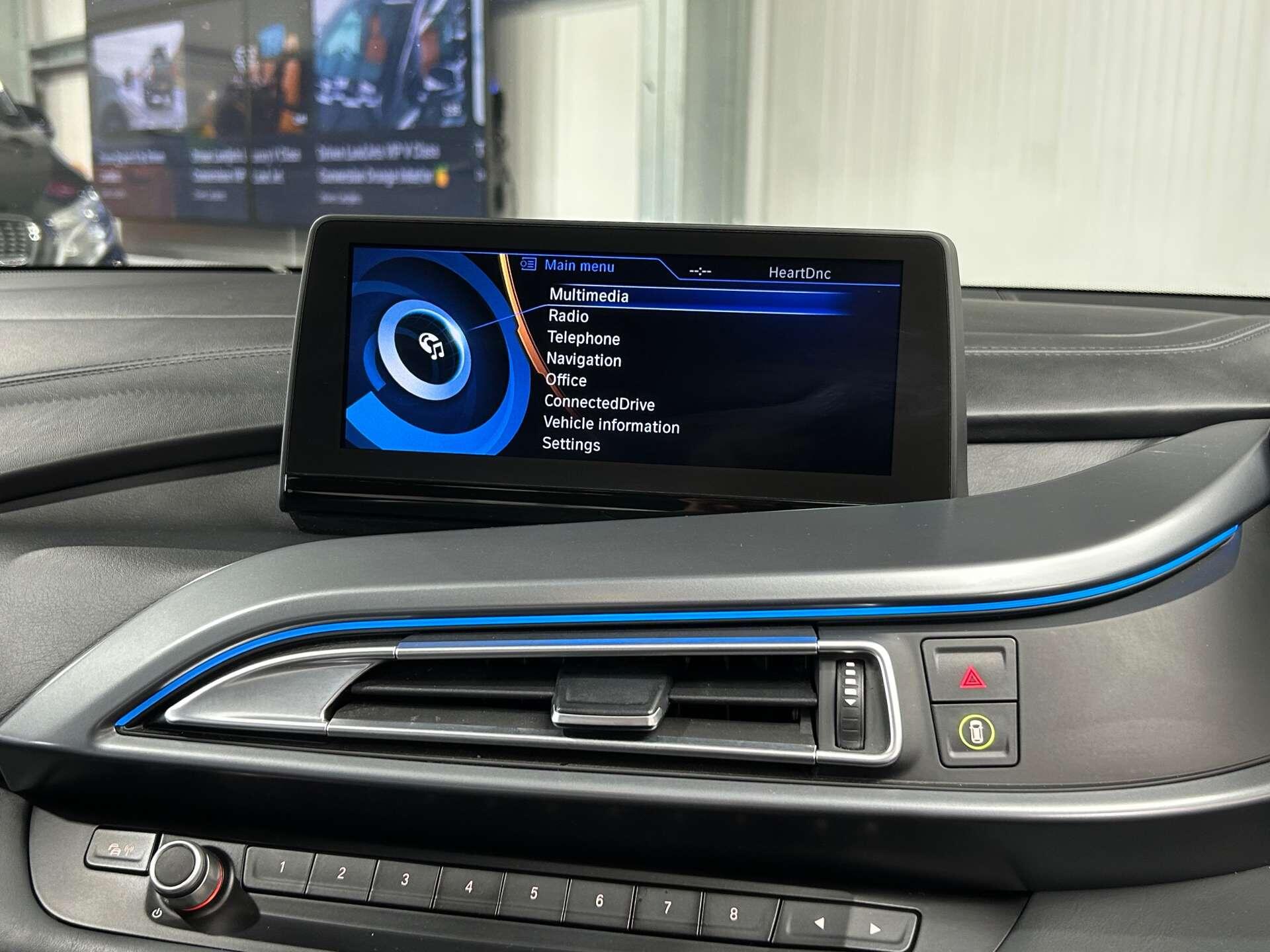 BMW I8 view 28