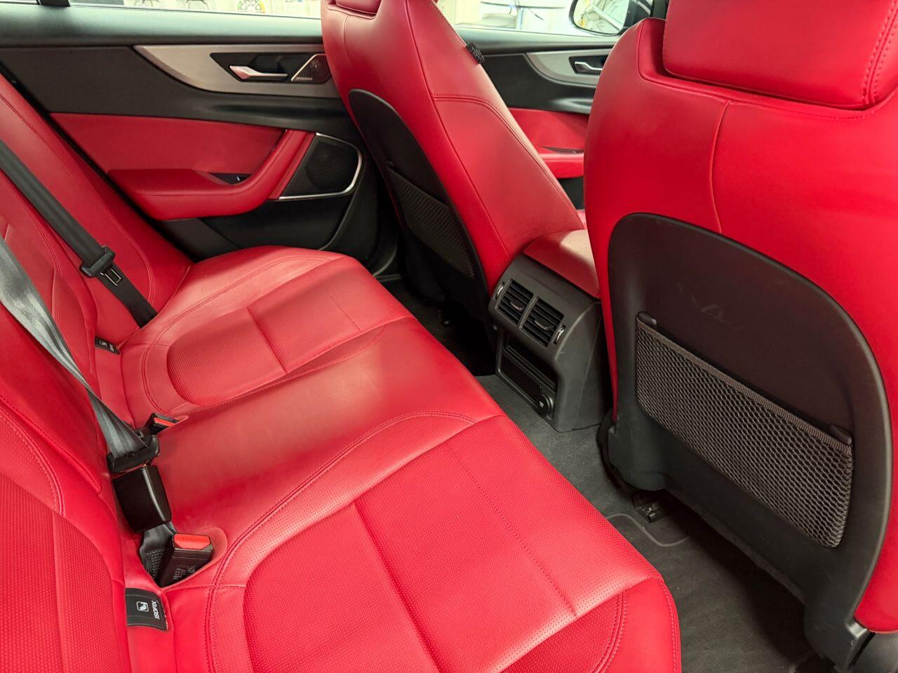 Jaguar Xe view 22