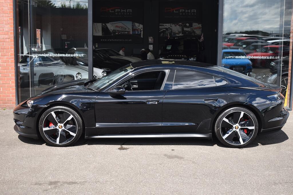 Porsche Taycan view 15
