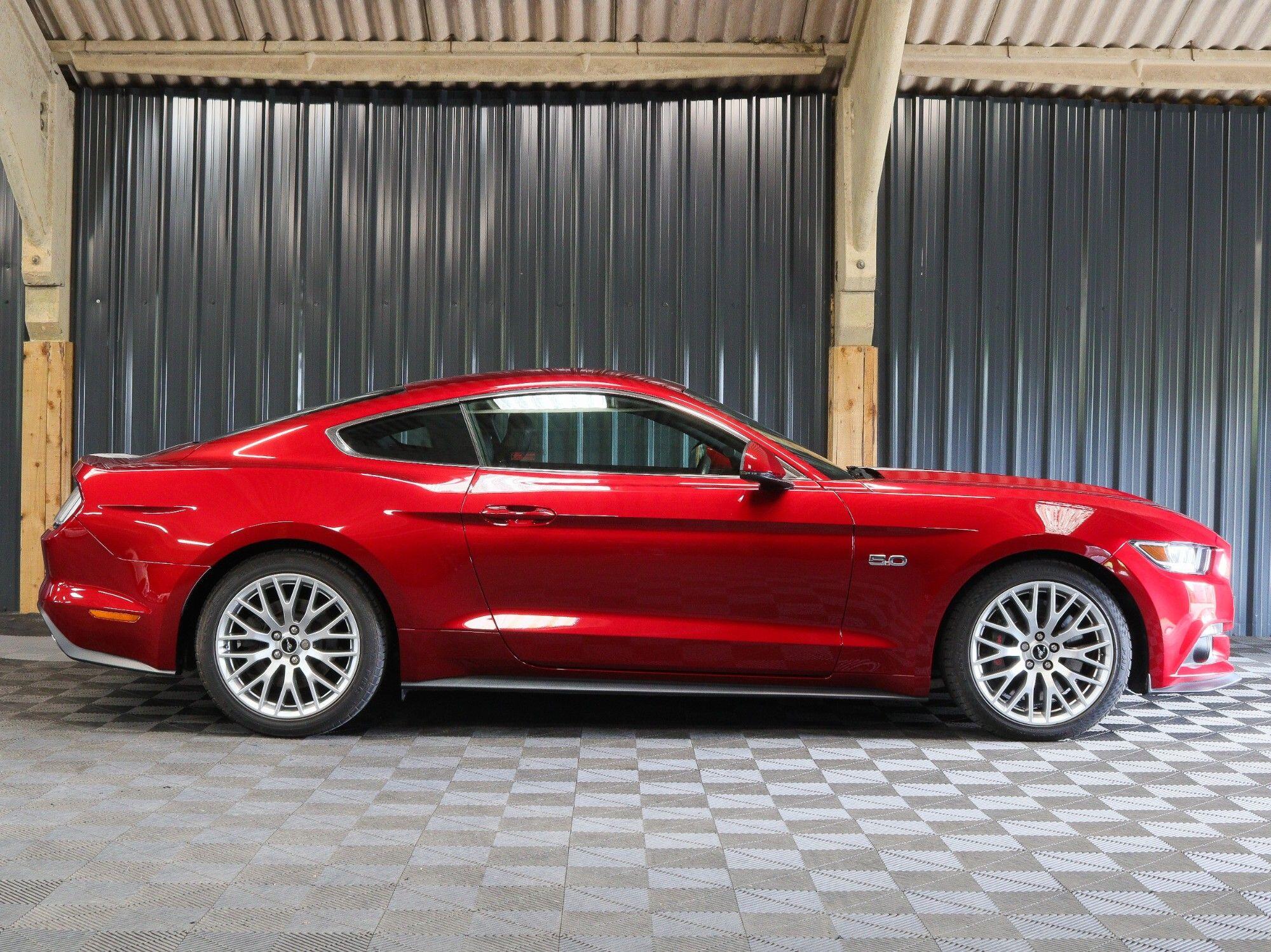 Ford Mustang view 35