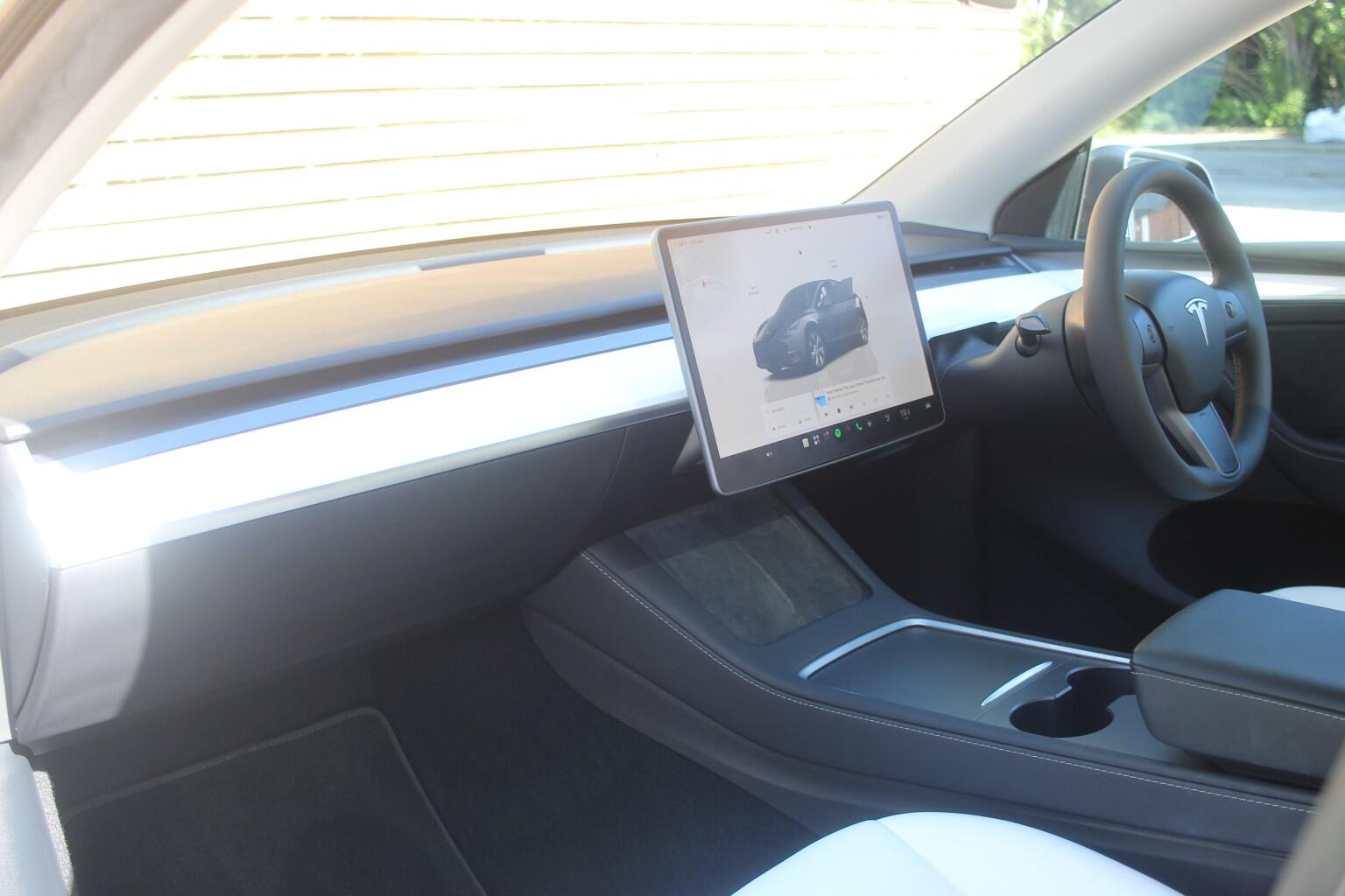 Tesla Model Y view 16