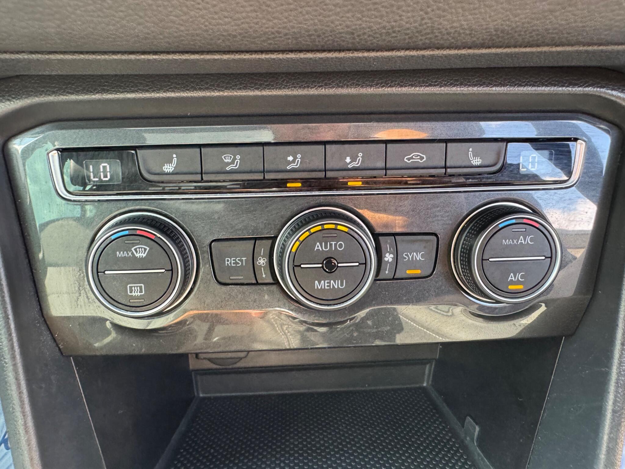 Volkswagen Tiguan view 9