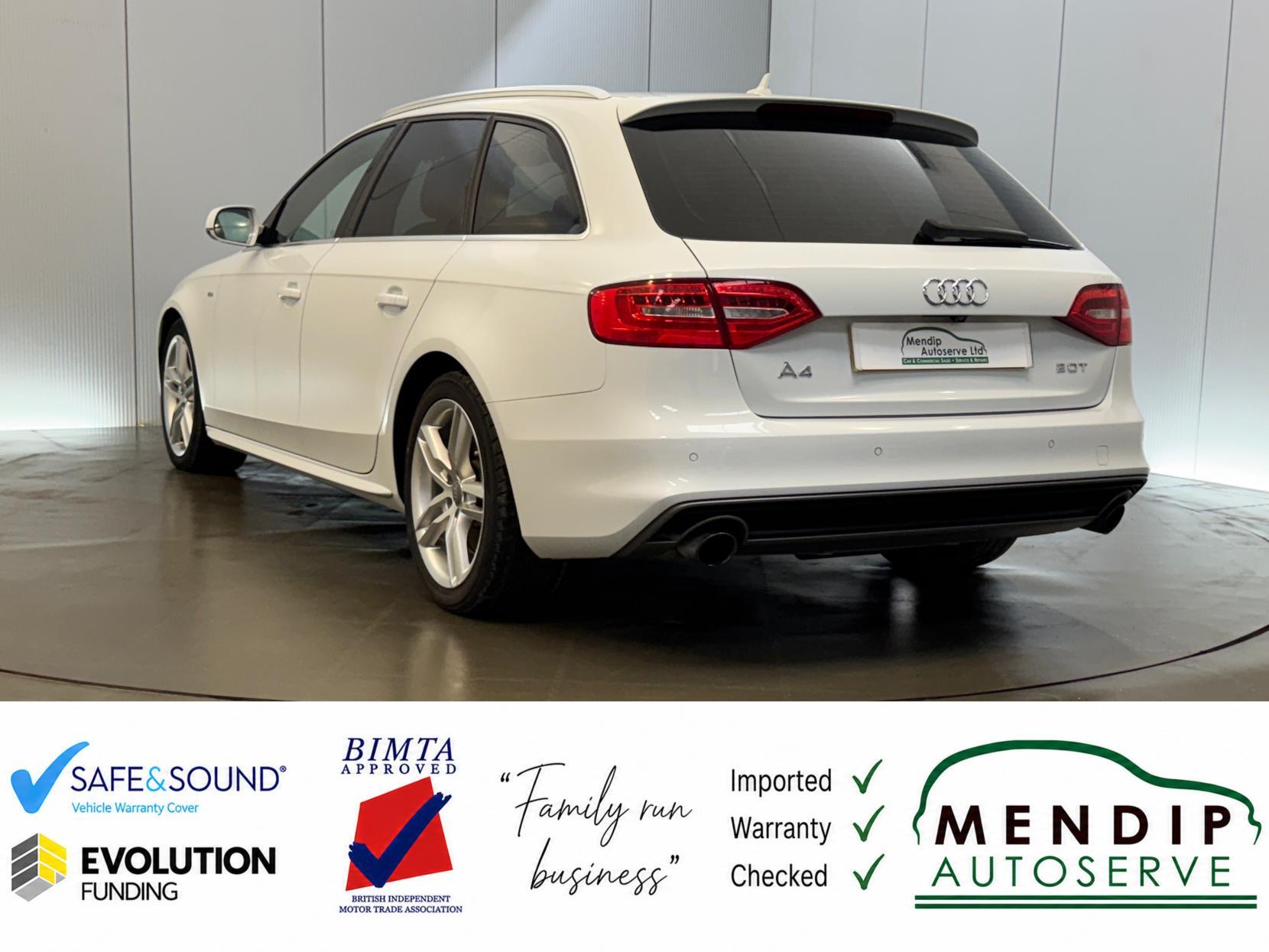 Audi A4 Avant view 12
