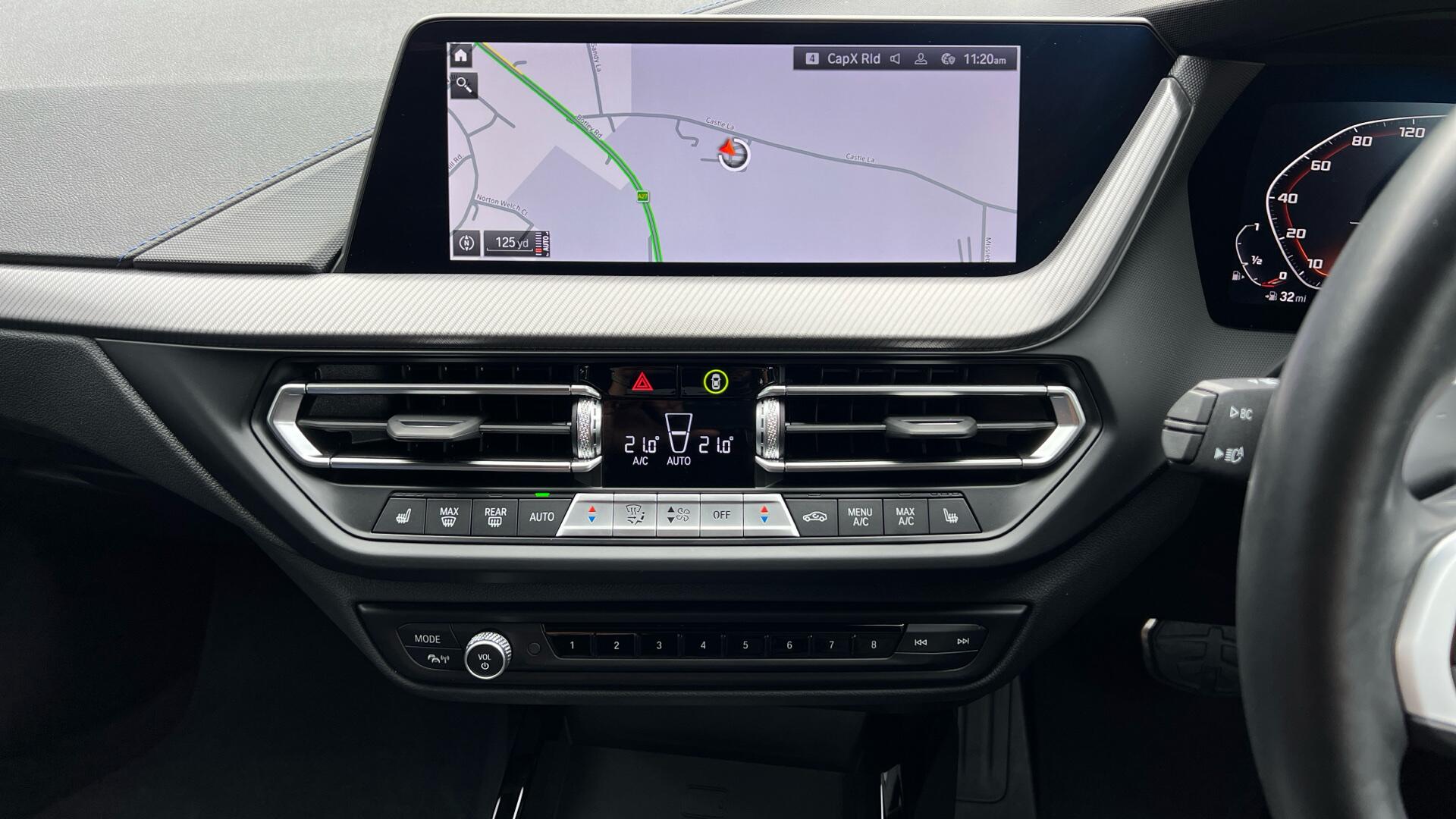 BMW 1 Series view 8