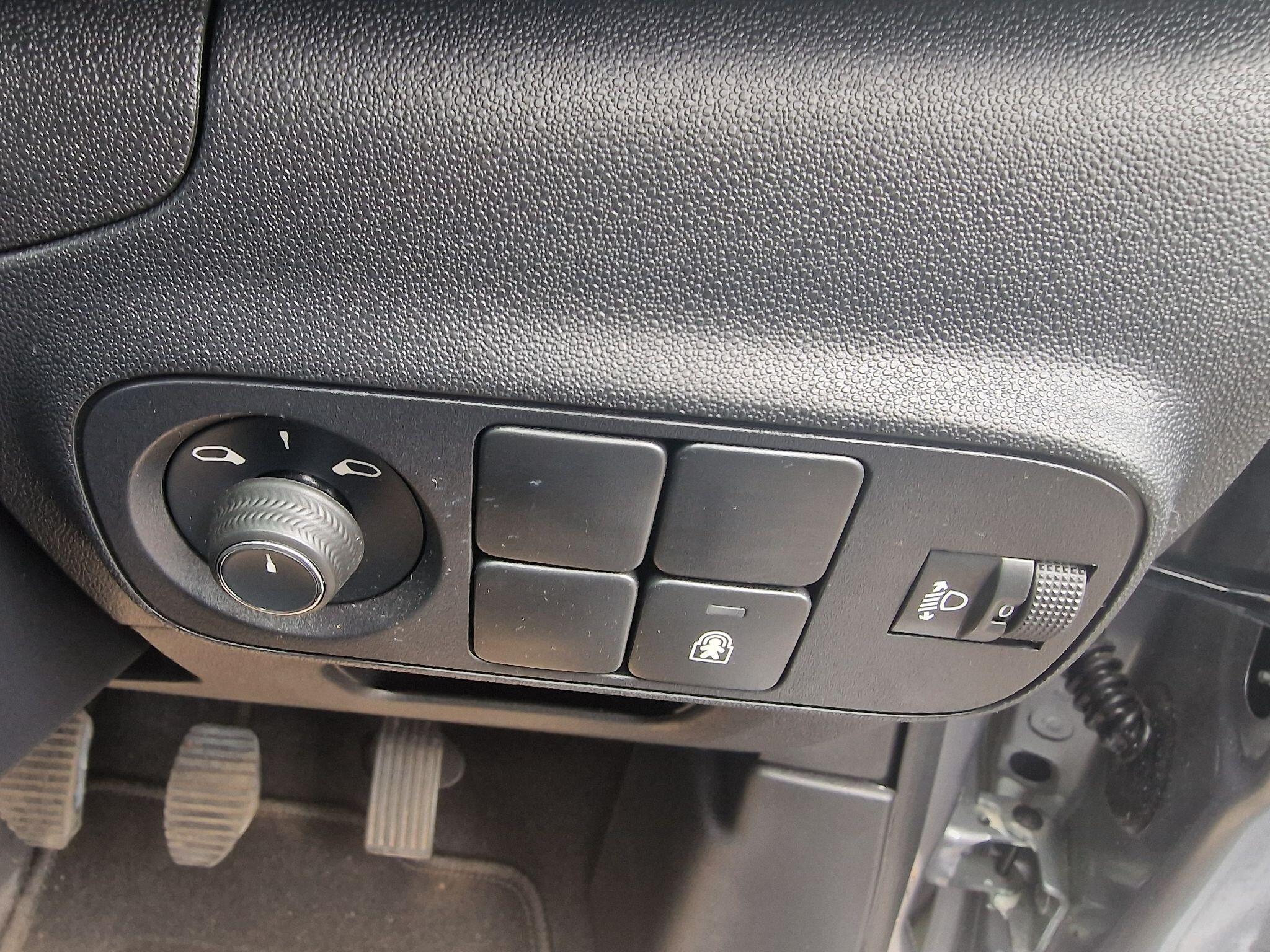 Citroen C3 view 24