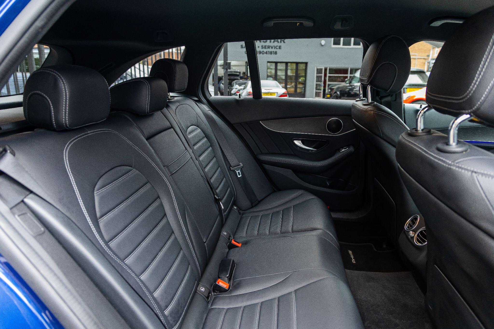 Mercedes-Benz C-Class view 24