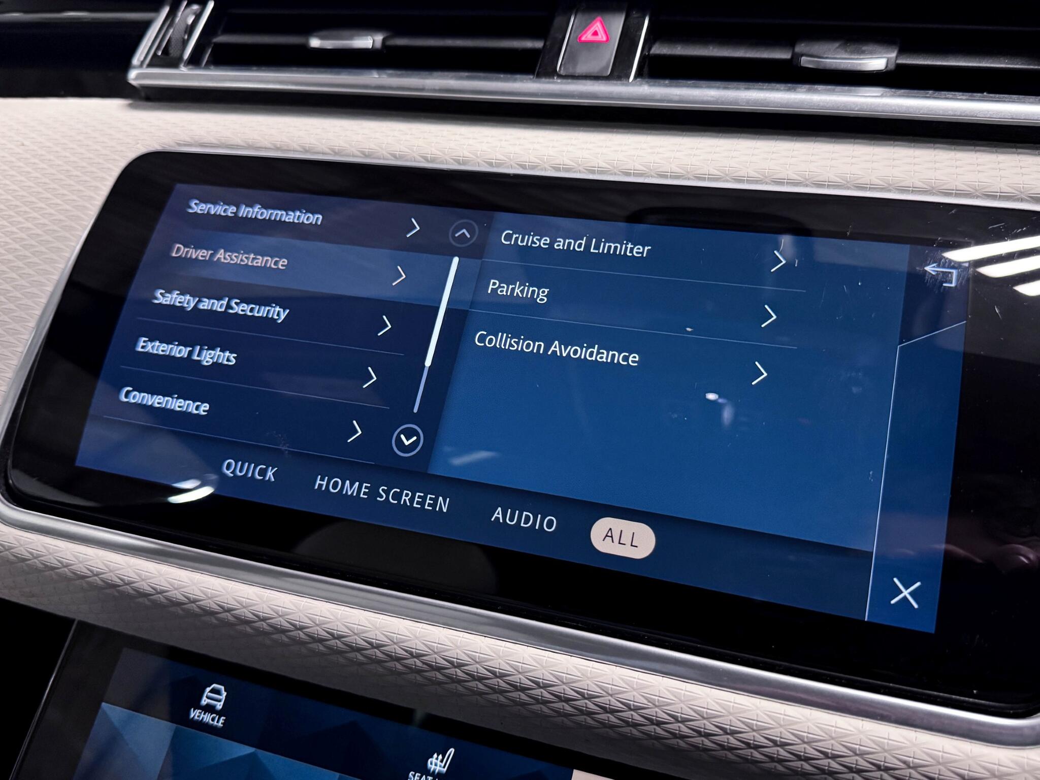 Land Rover Range Rover Velar view 63