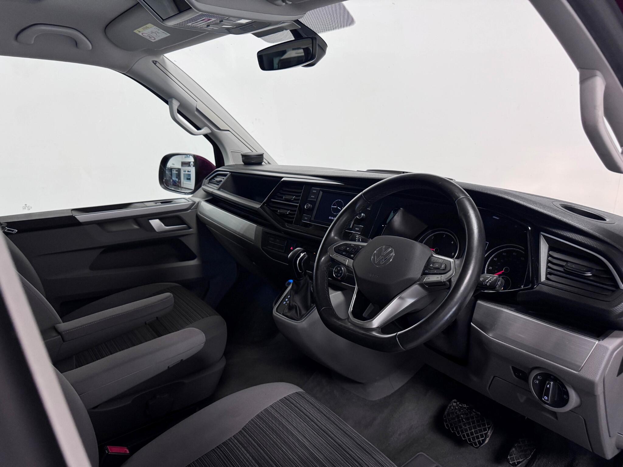 Volkswagen California view 24