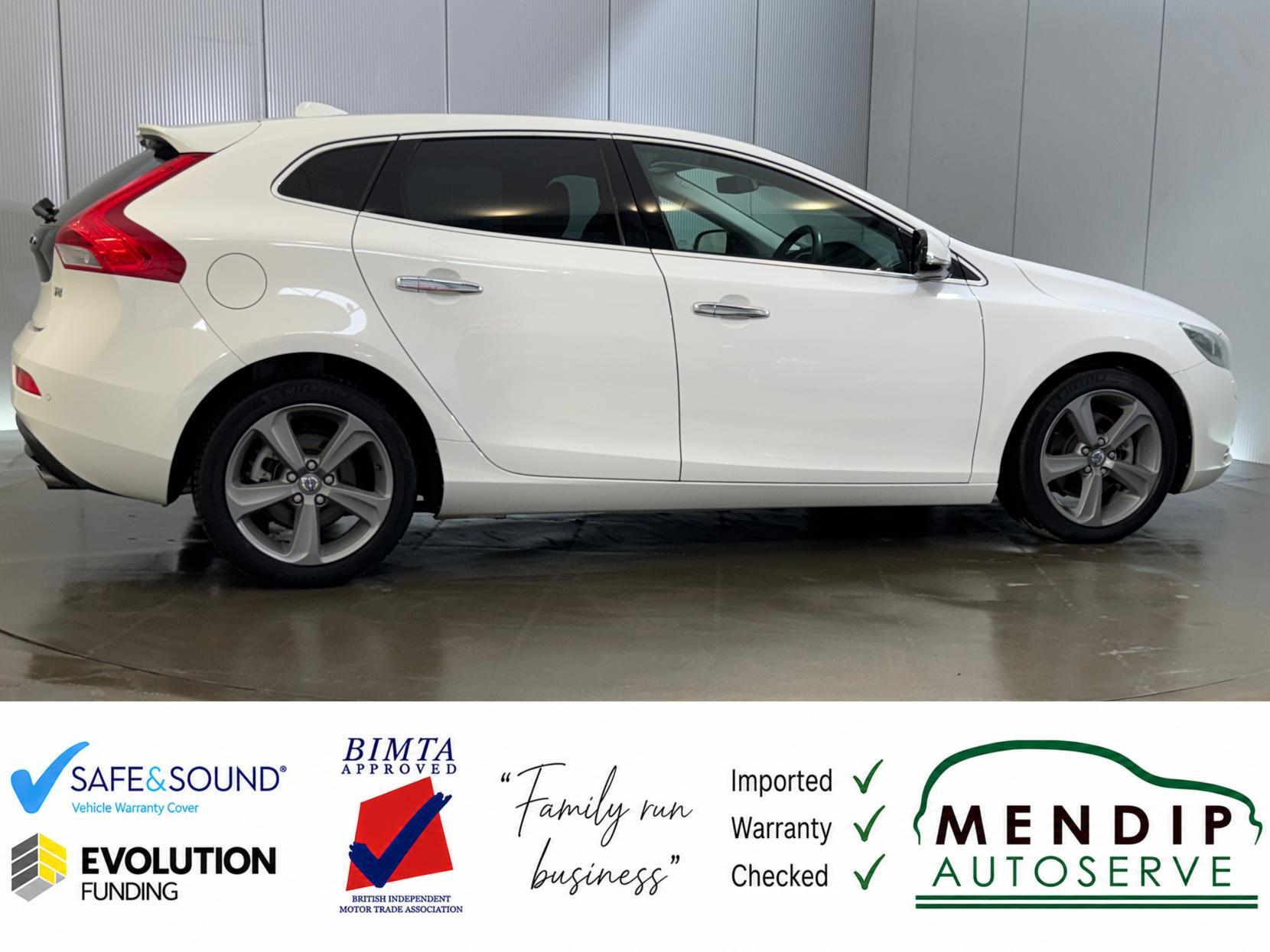 Volvo V40 view 34