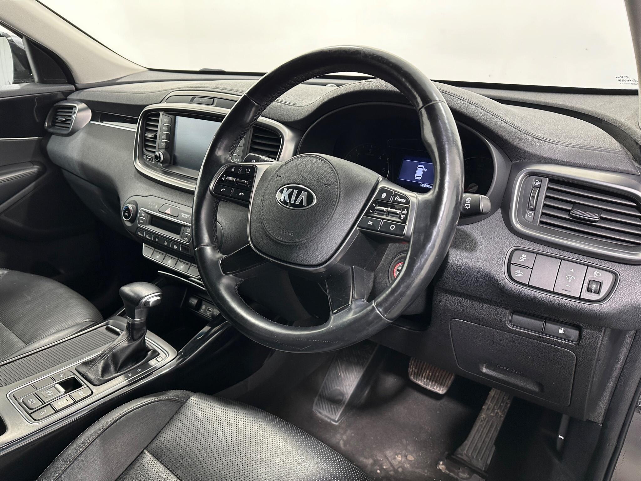 Kia Sorento view 11