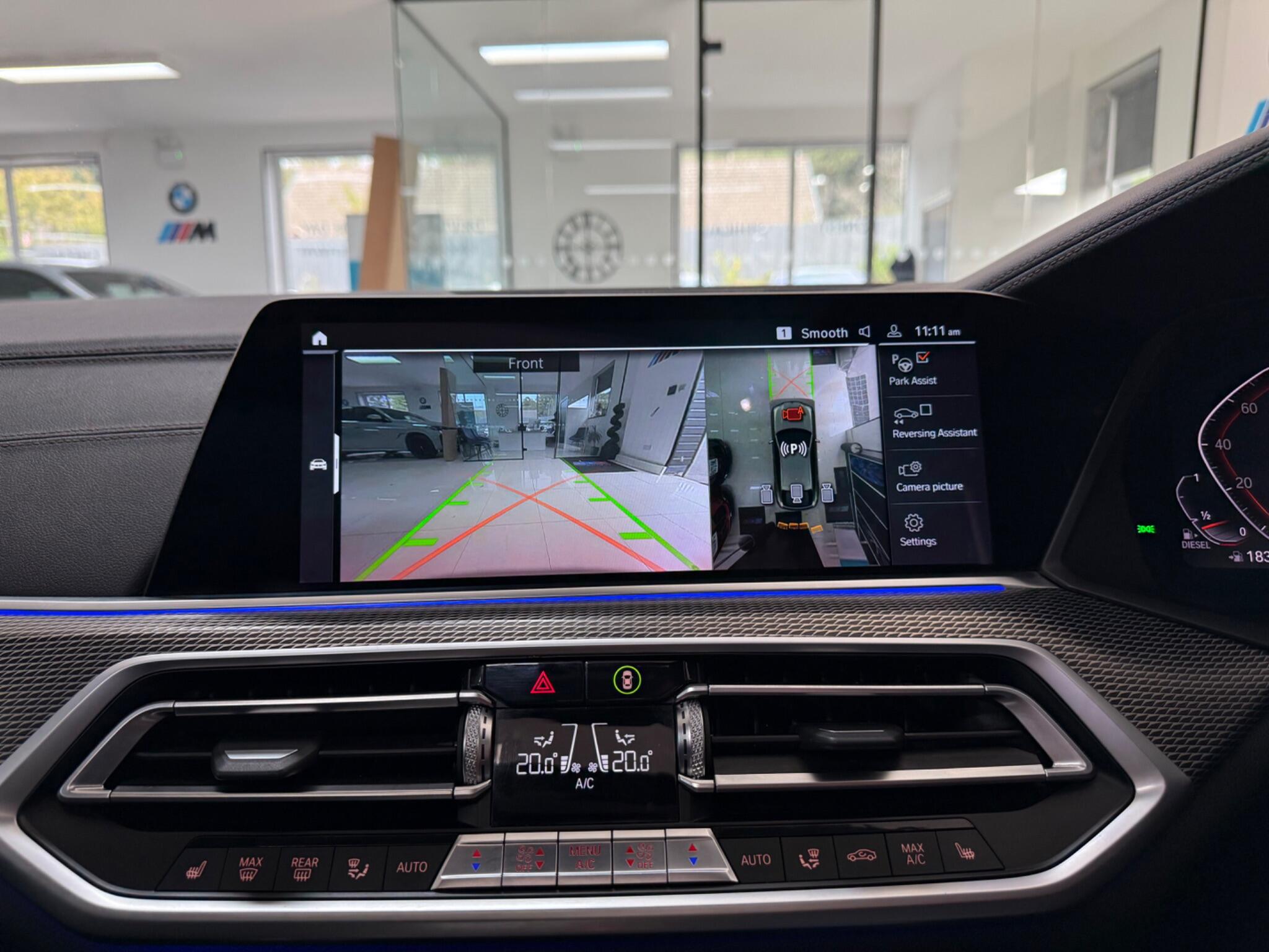 BMW X6 view 15