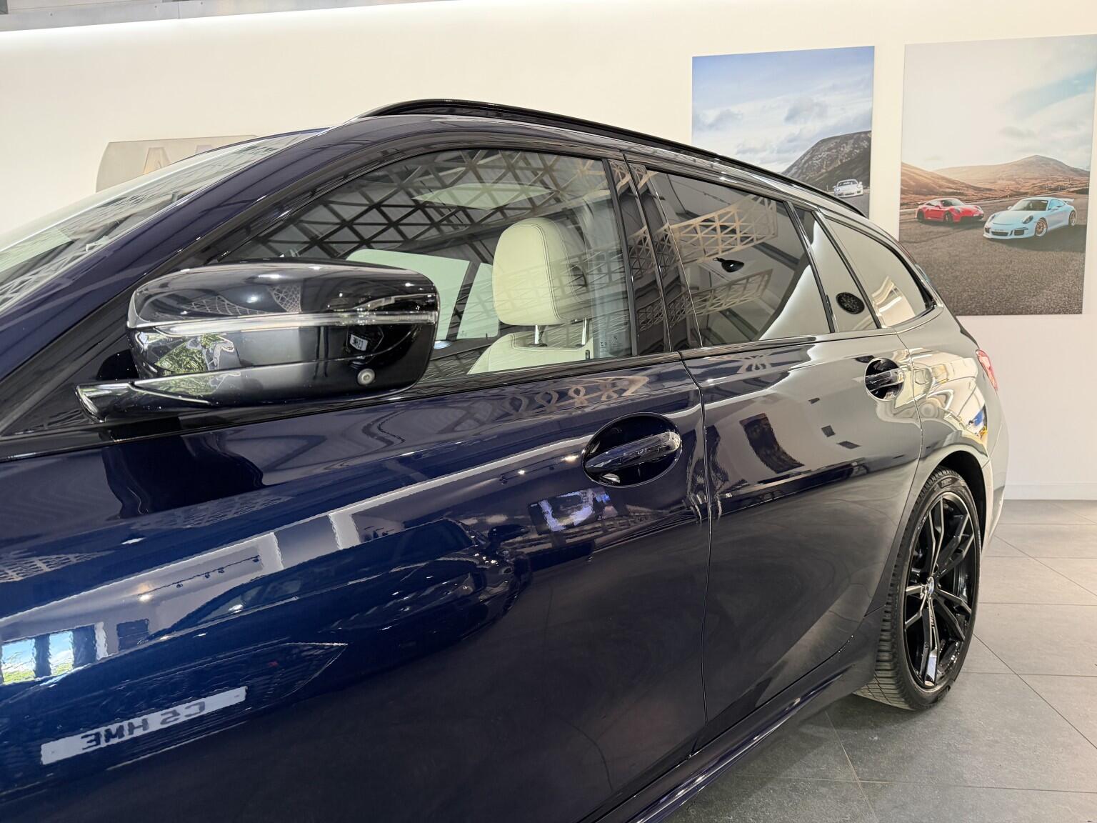 BMW 3 Series view 9