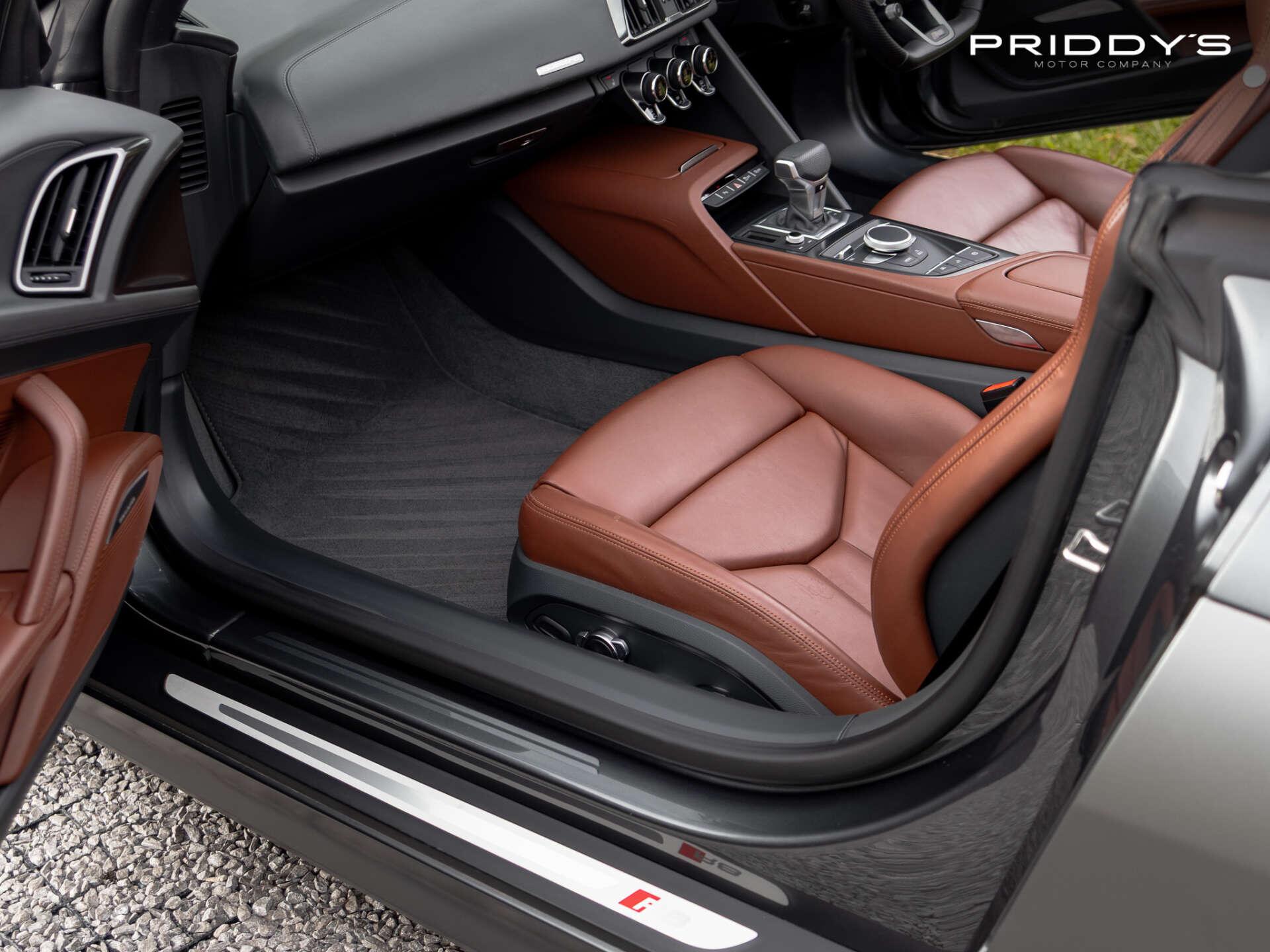 Audi R8 view 39