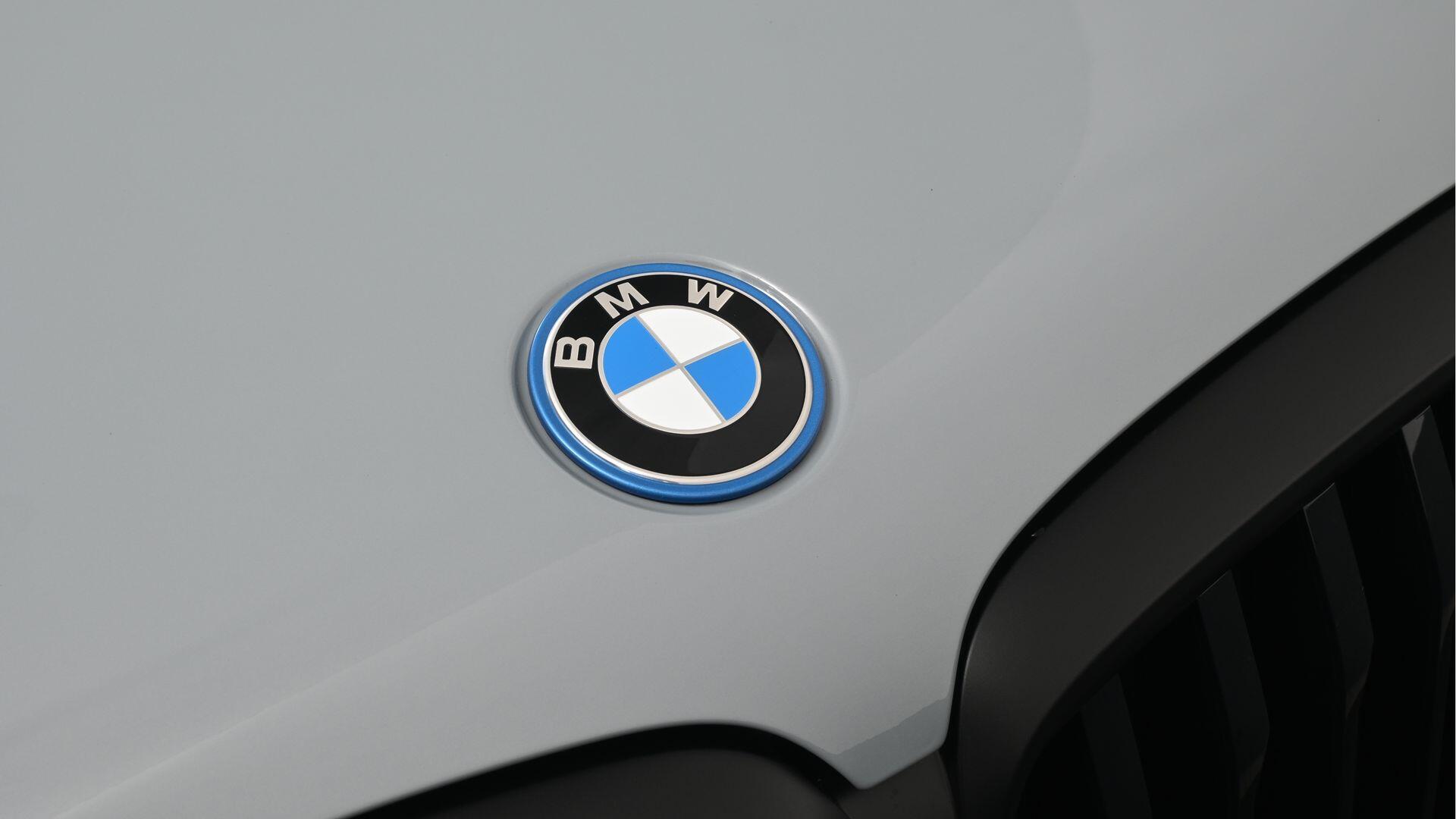 BMW X5 view 34