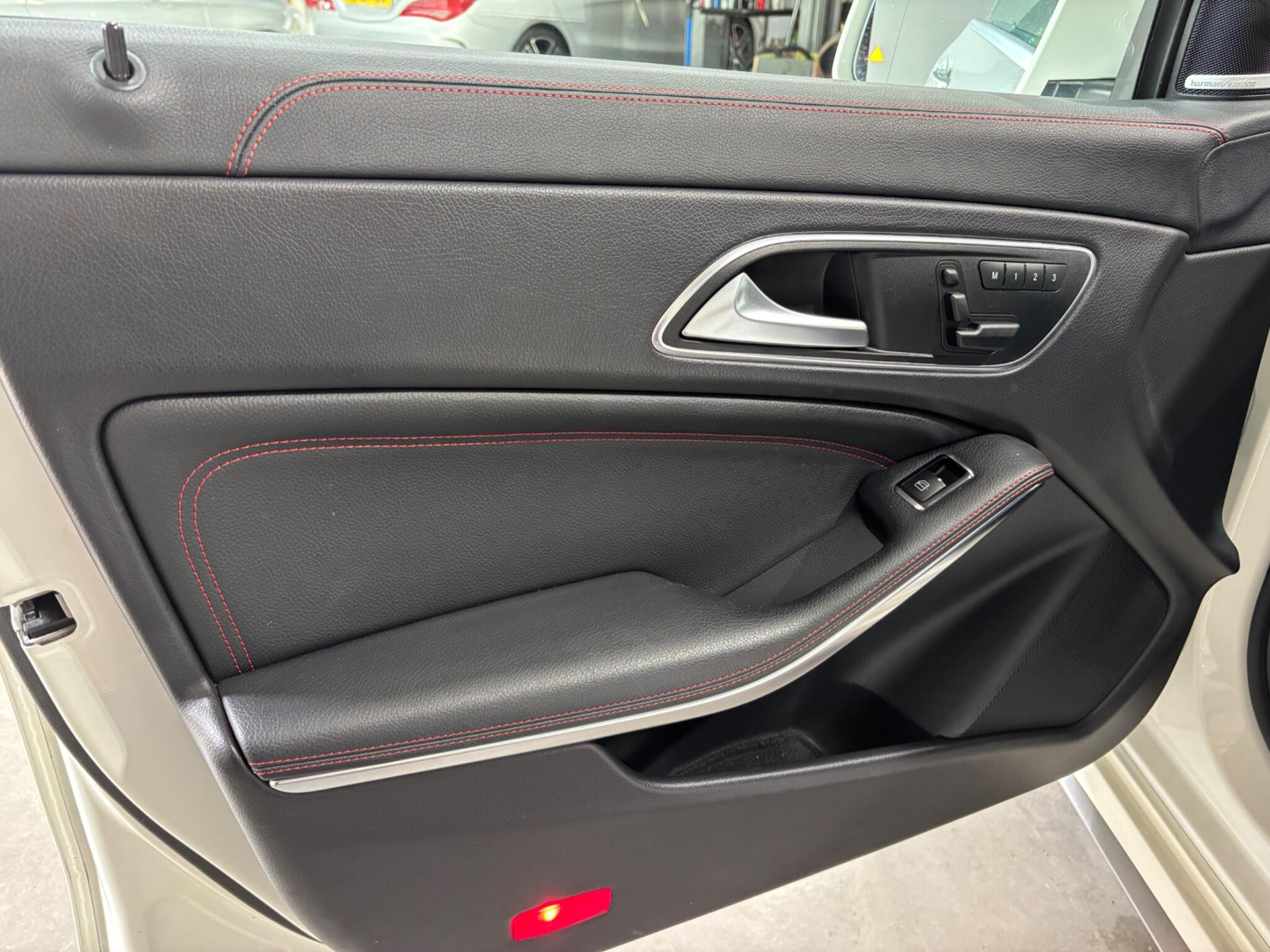 Mercedes-Benz Cla view 23