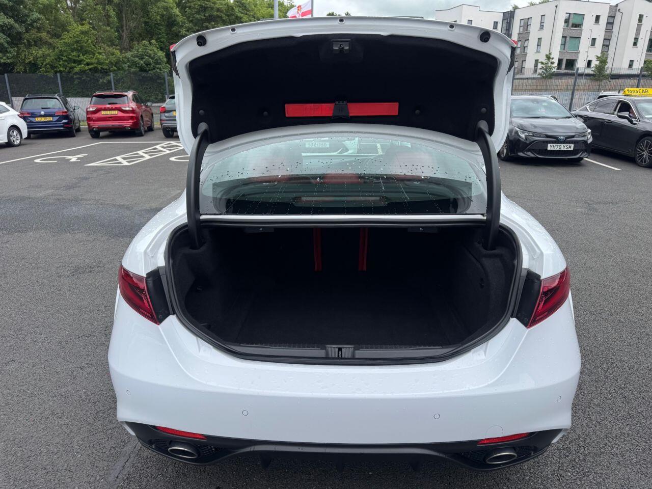 Alfa Romeo Giulia view 12