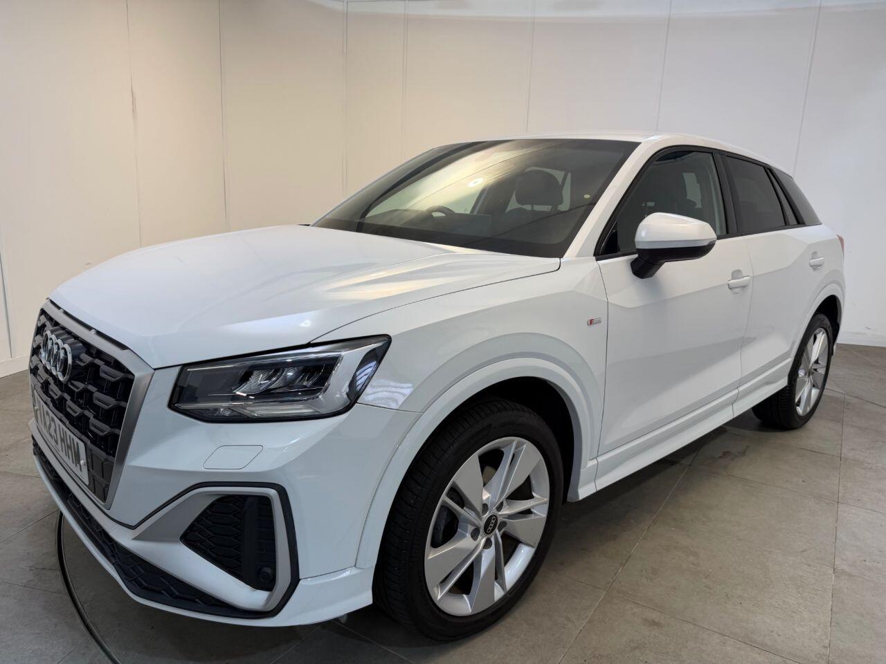Audi Q2 view 47