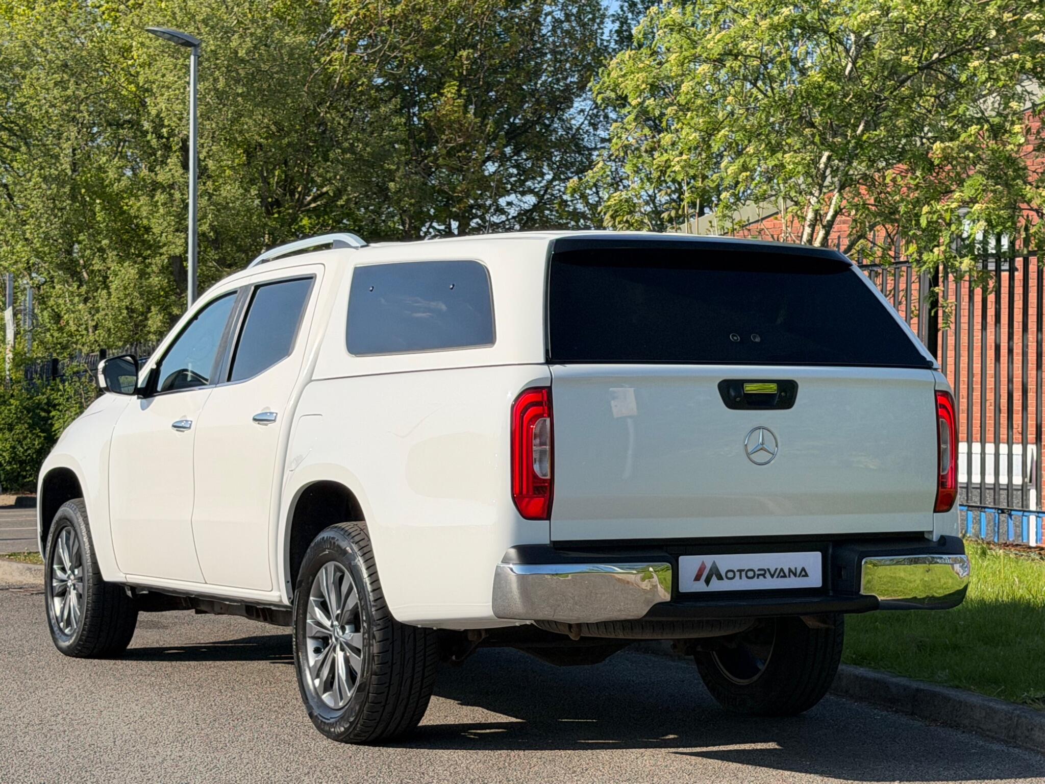 Mercedes-Benz X-Class view 6