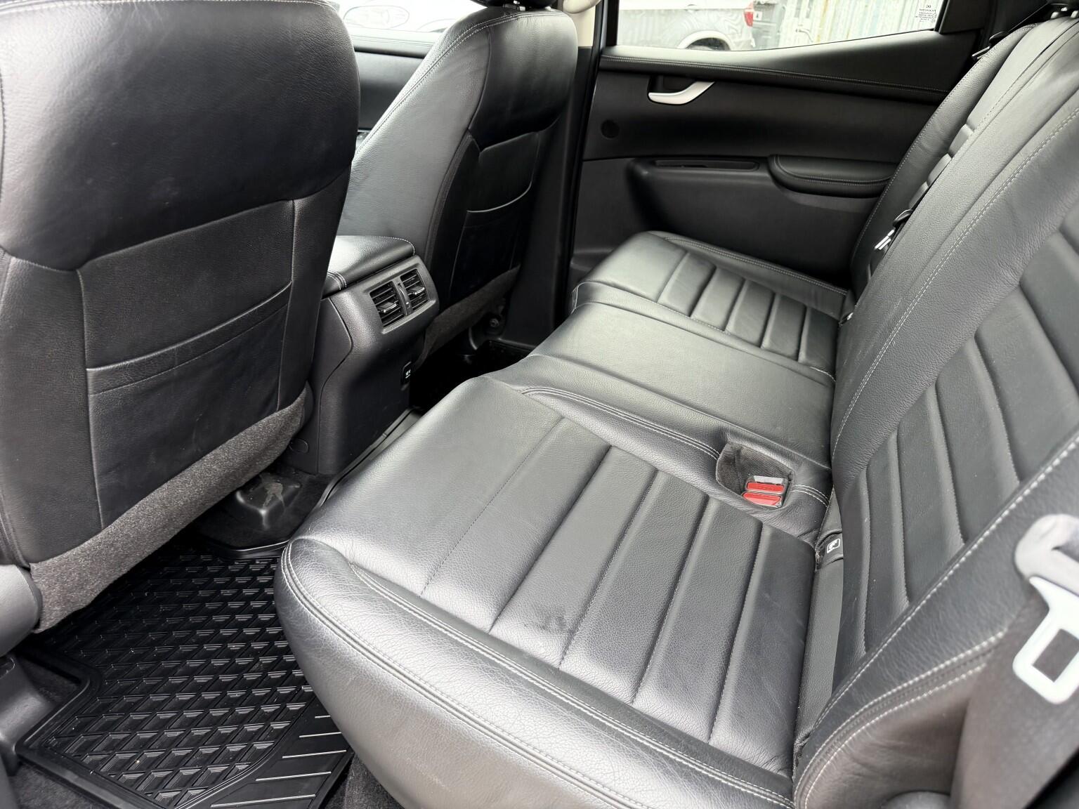 Mercedes-Benz X-Class view 26