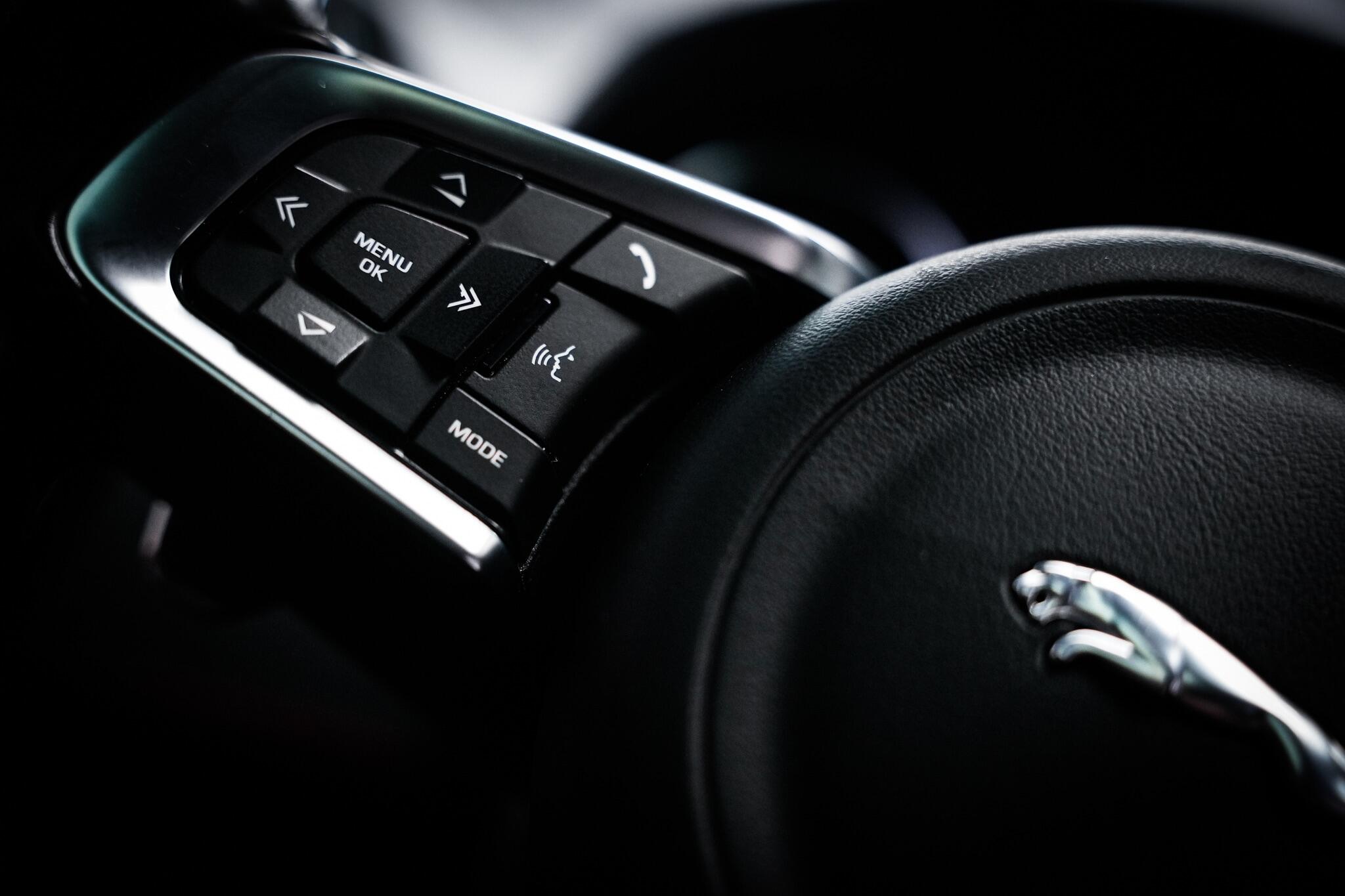 Jaguar F-Pace view 48