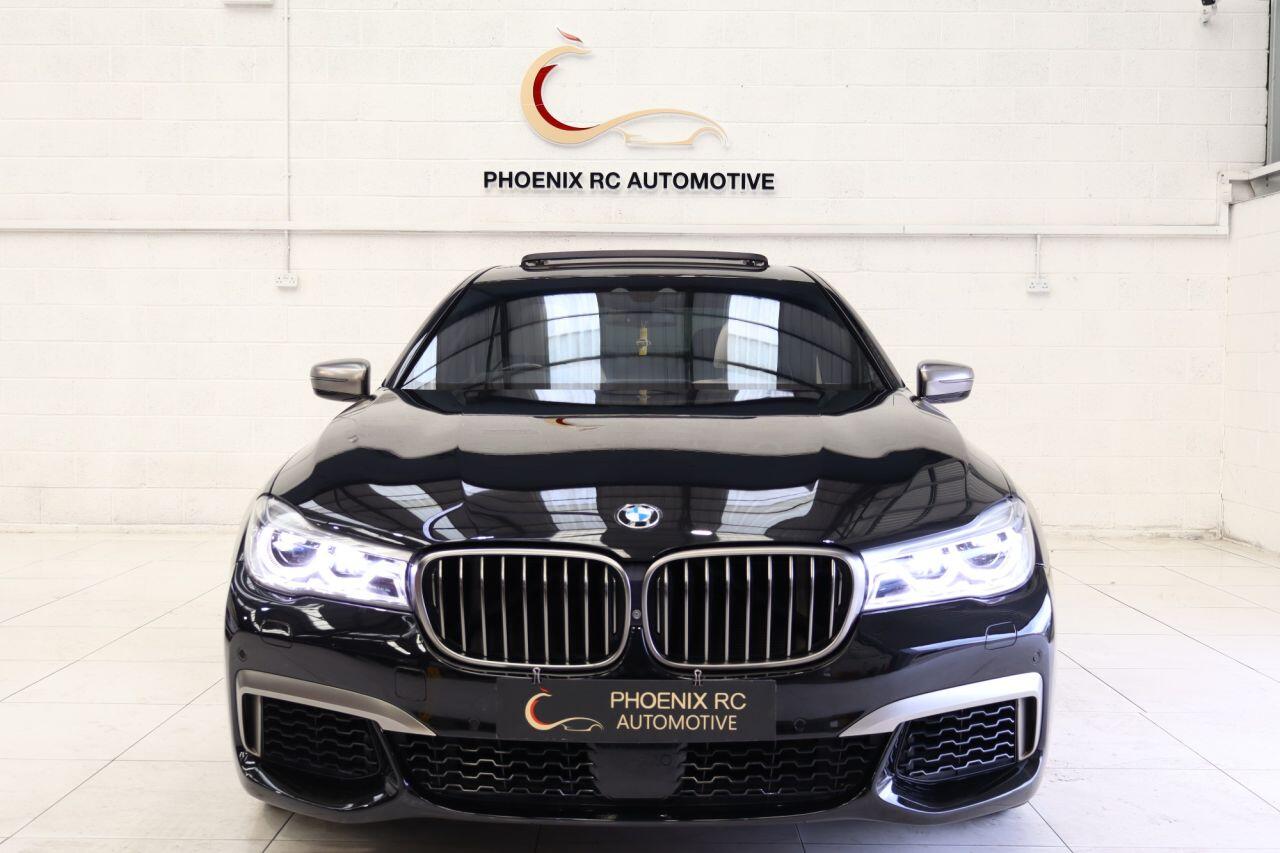 BMW 7 Series view 6