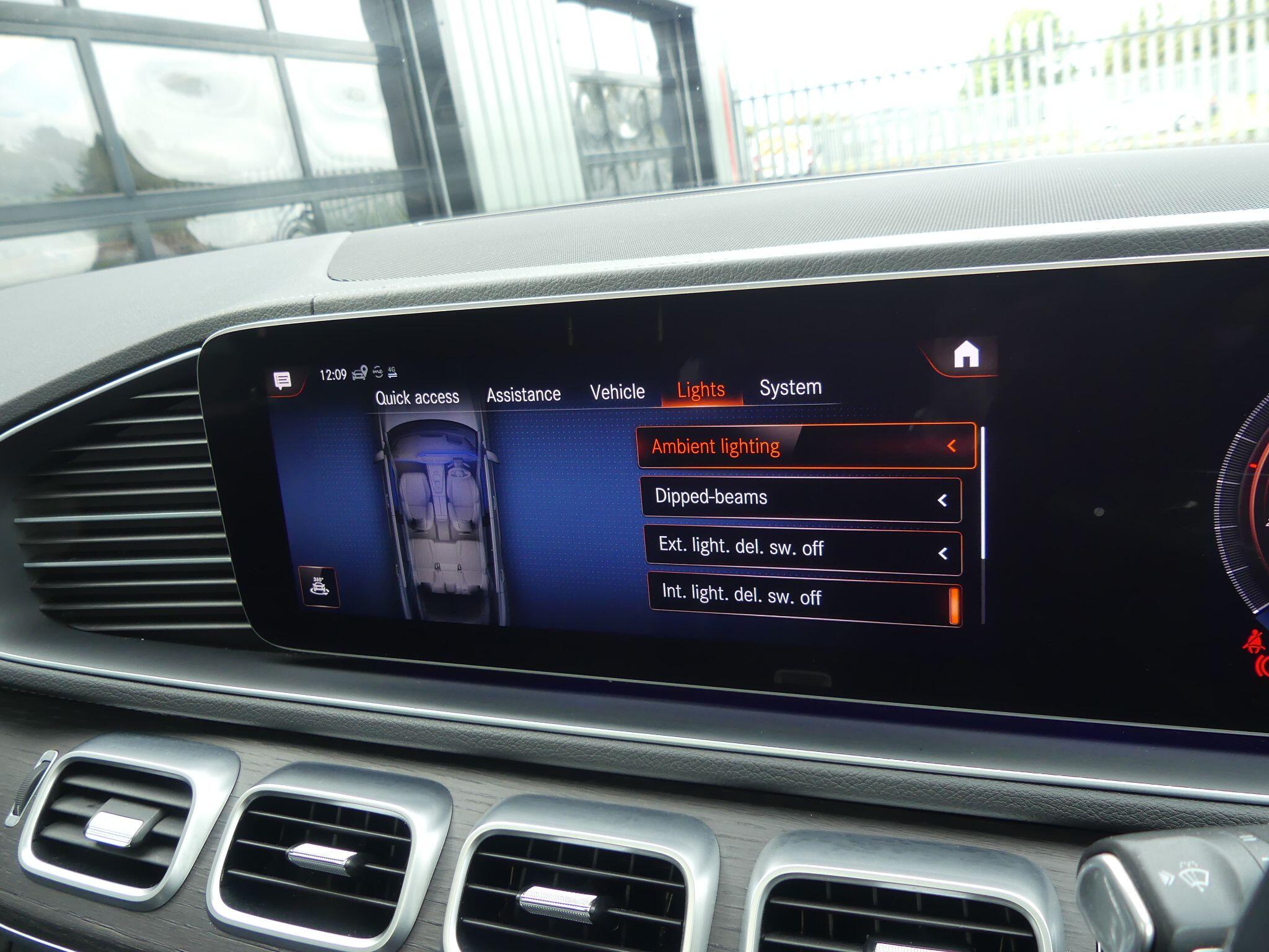 Mercedes-Benz Gle view 21