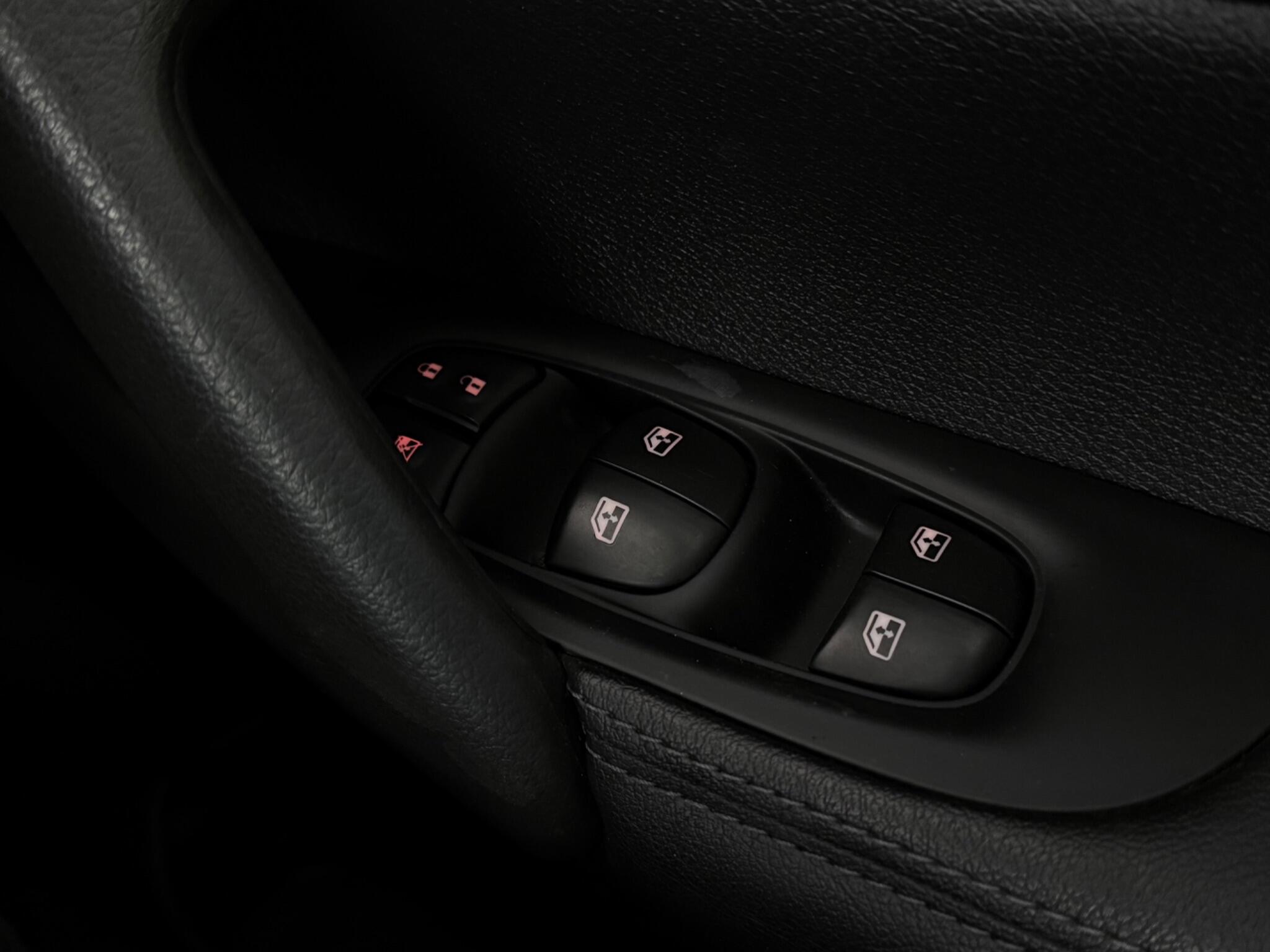 Nissan Qashqai view 19