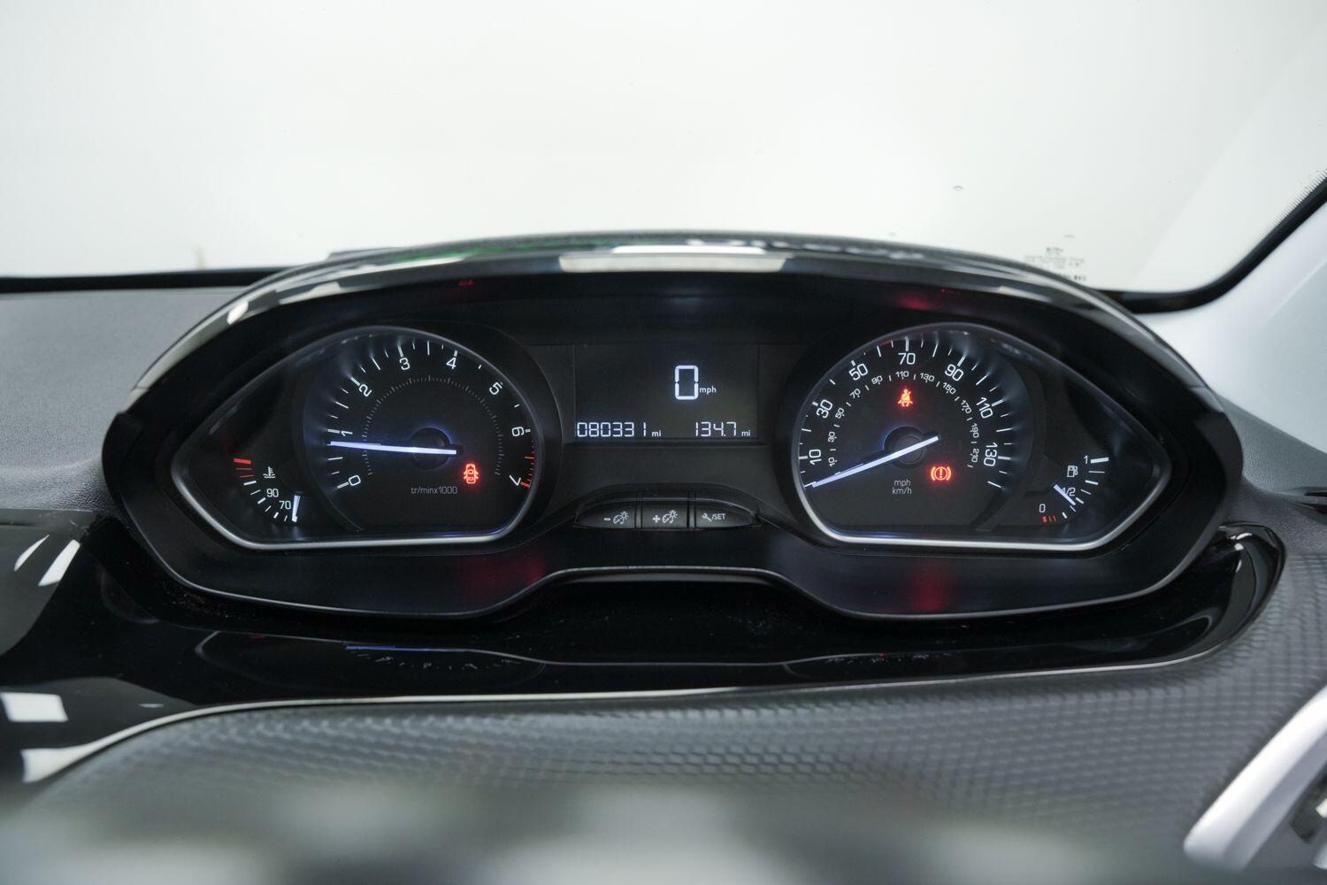 Peugeot 208 view 23