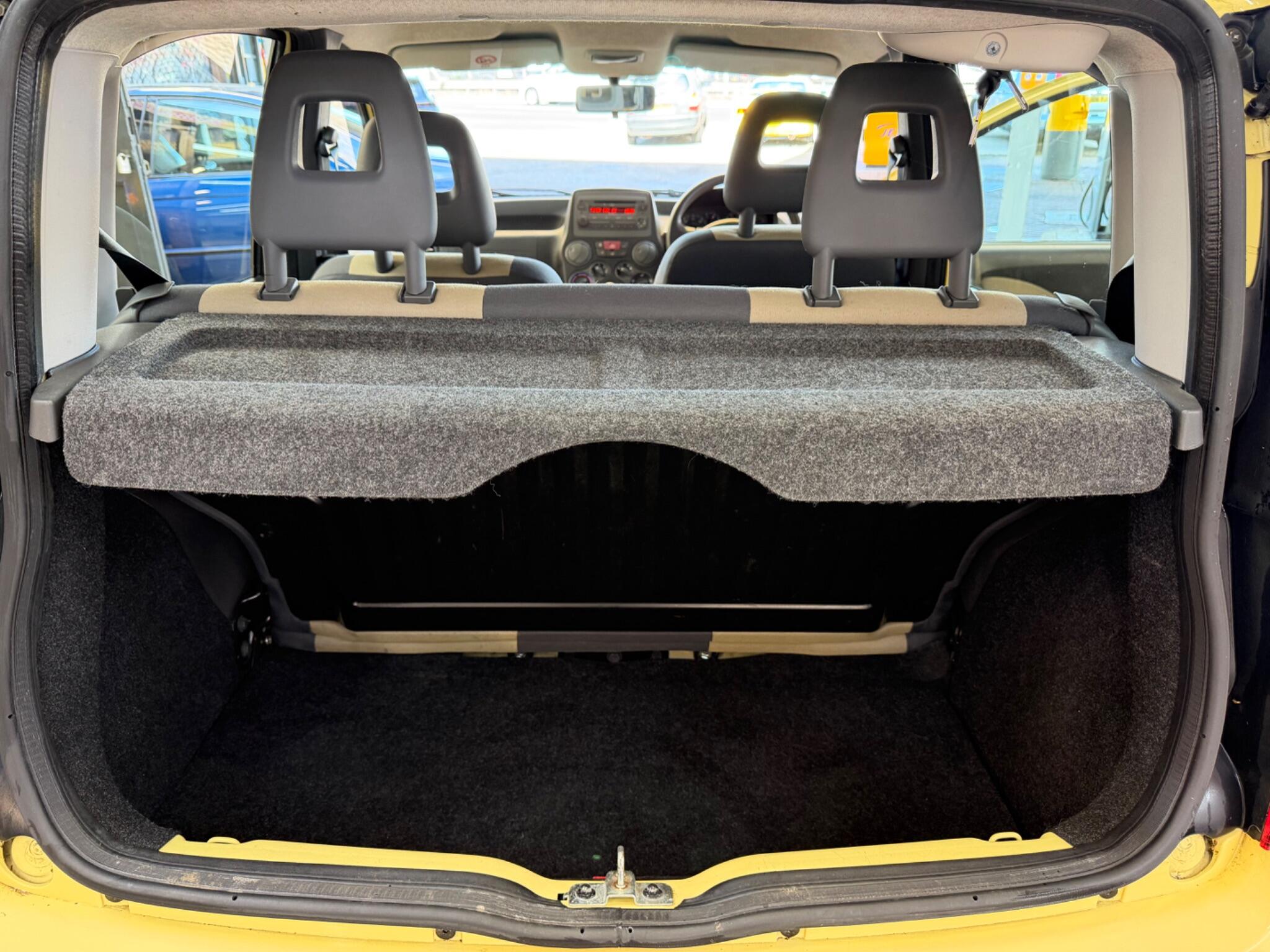 Fiat Panda view 12