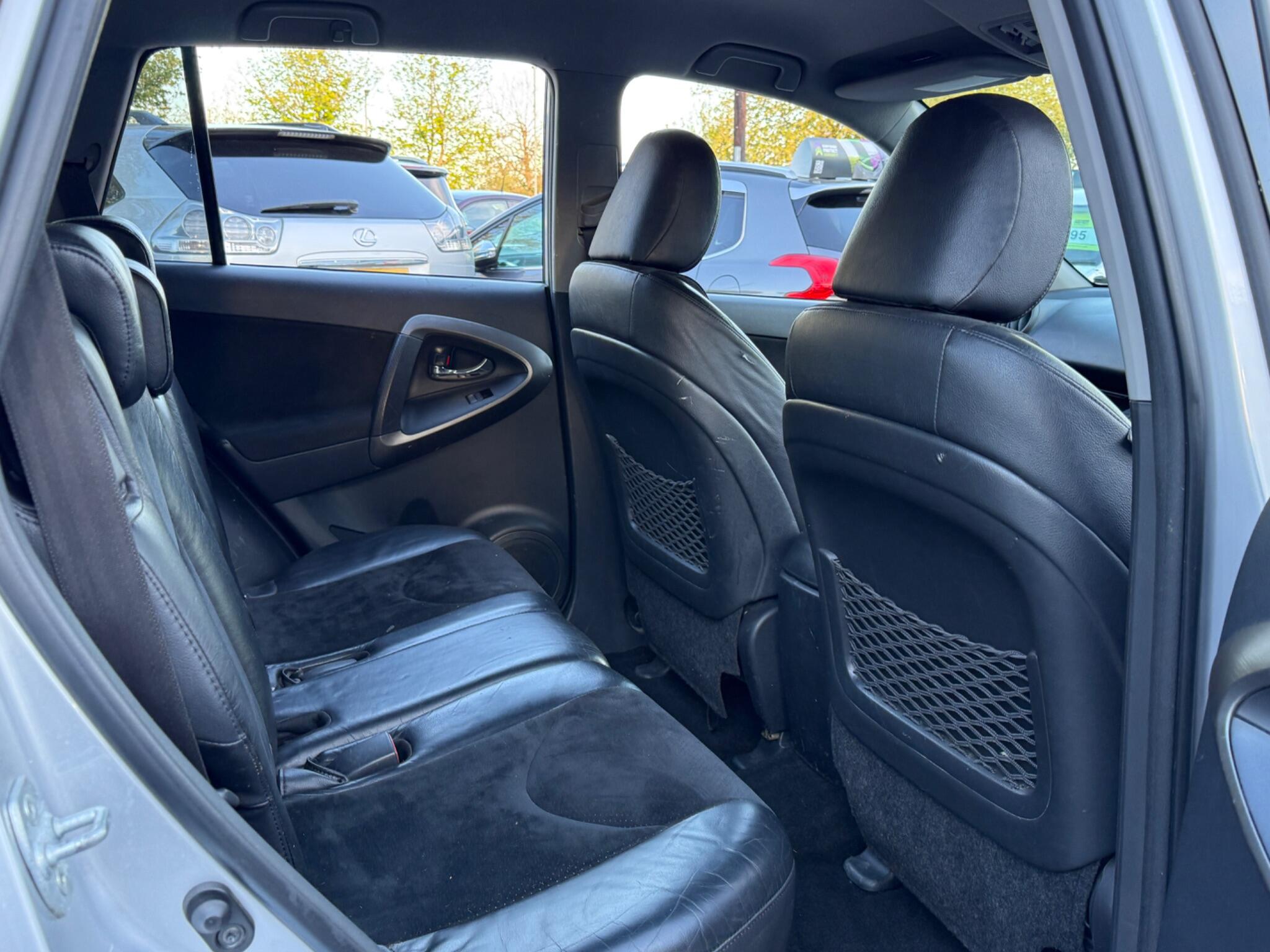 Toyota RAV4 - Image 44