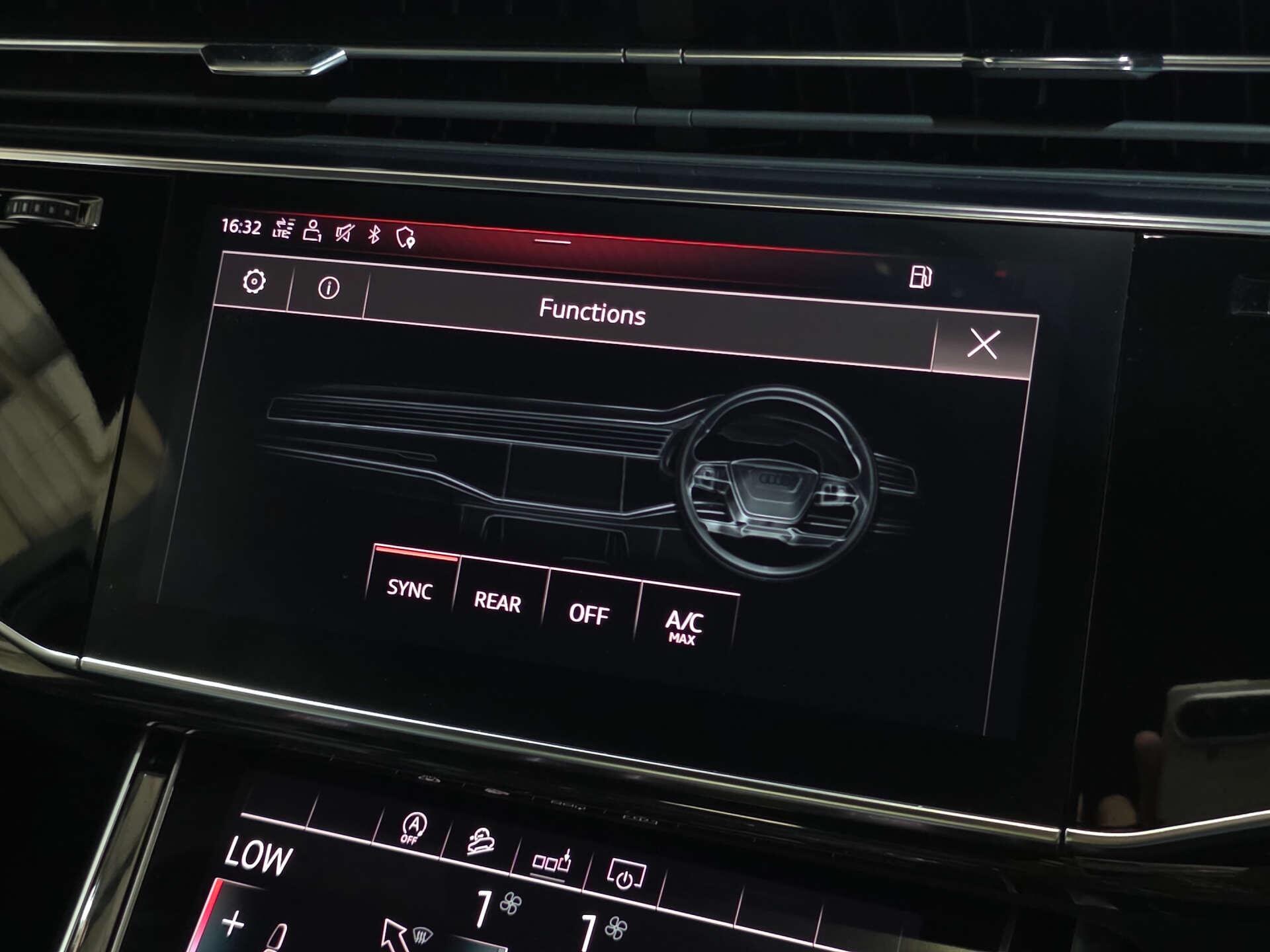 Audi Q7 view 30