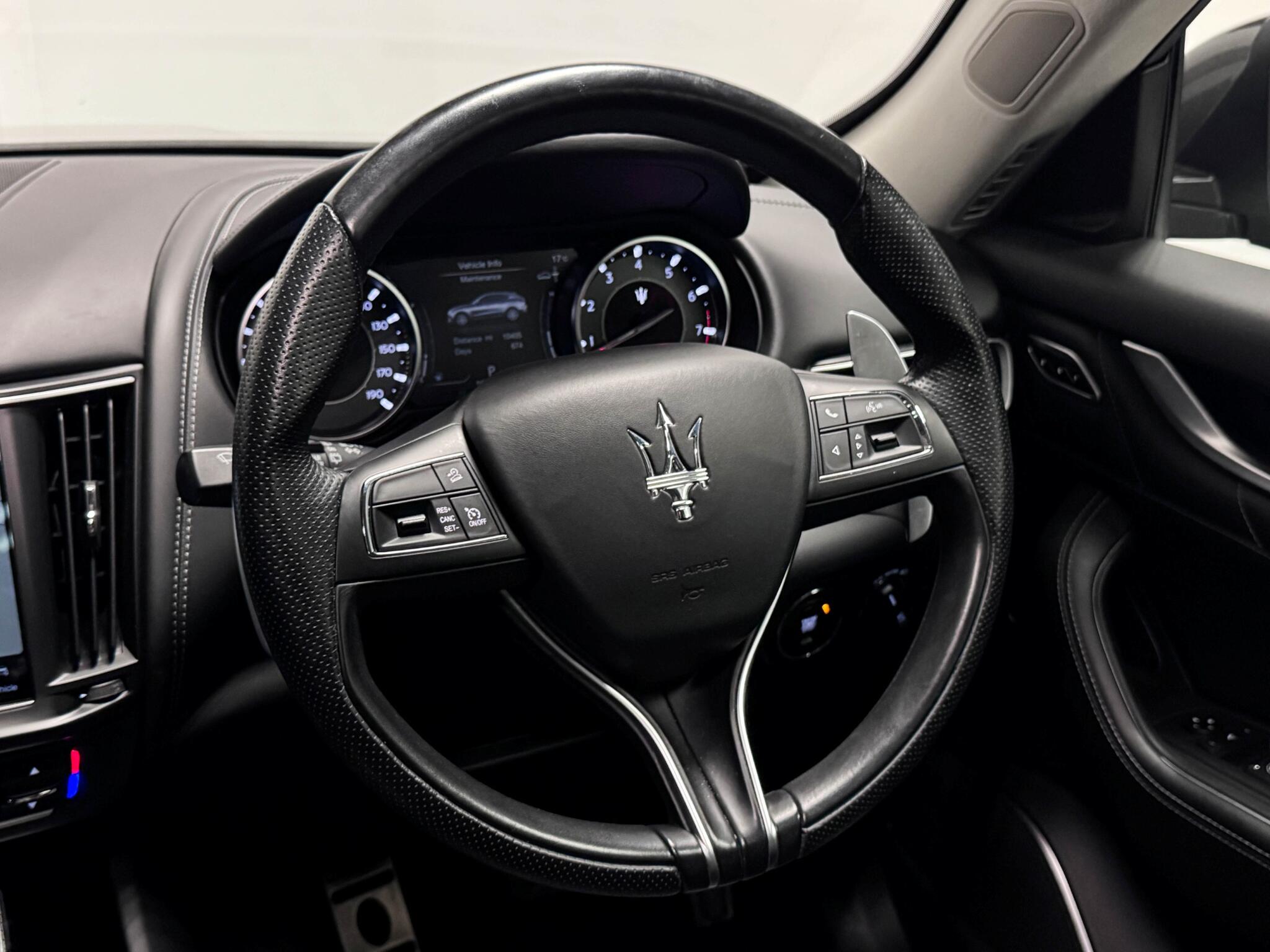 Maserati Levante view 33