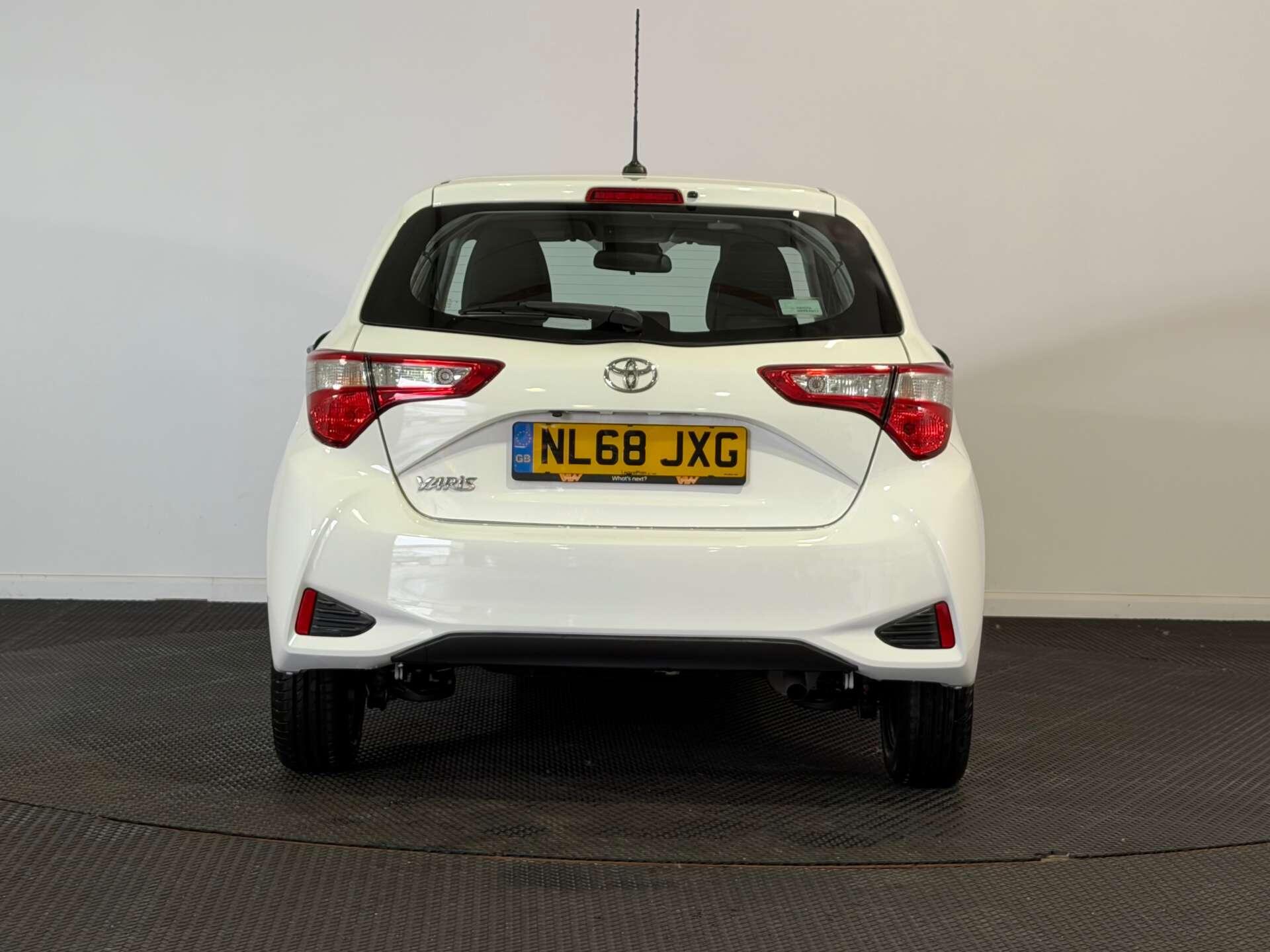 Toyota Yaris view 6