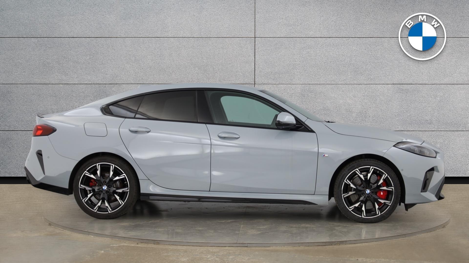 BMW 2 Series view 3