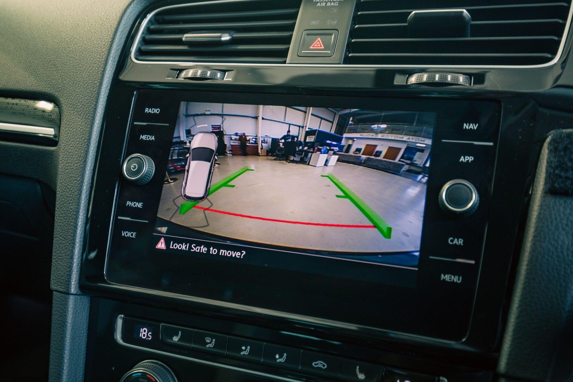 Volkswagen Golf view 15