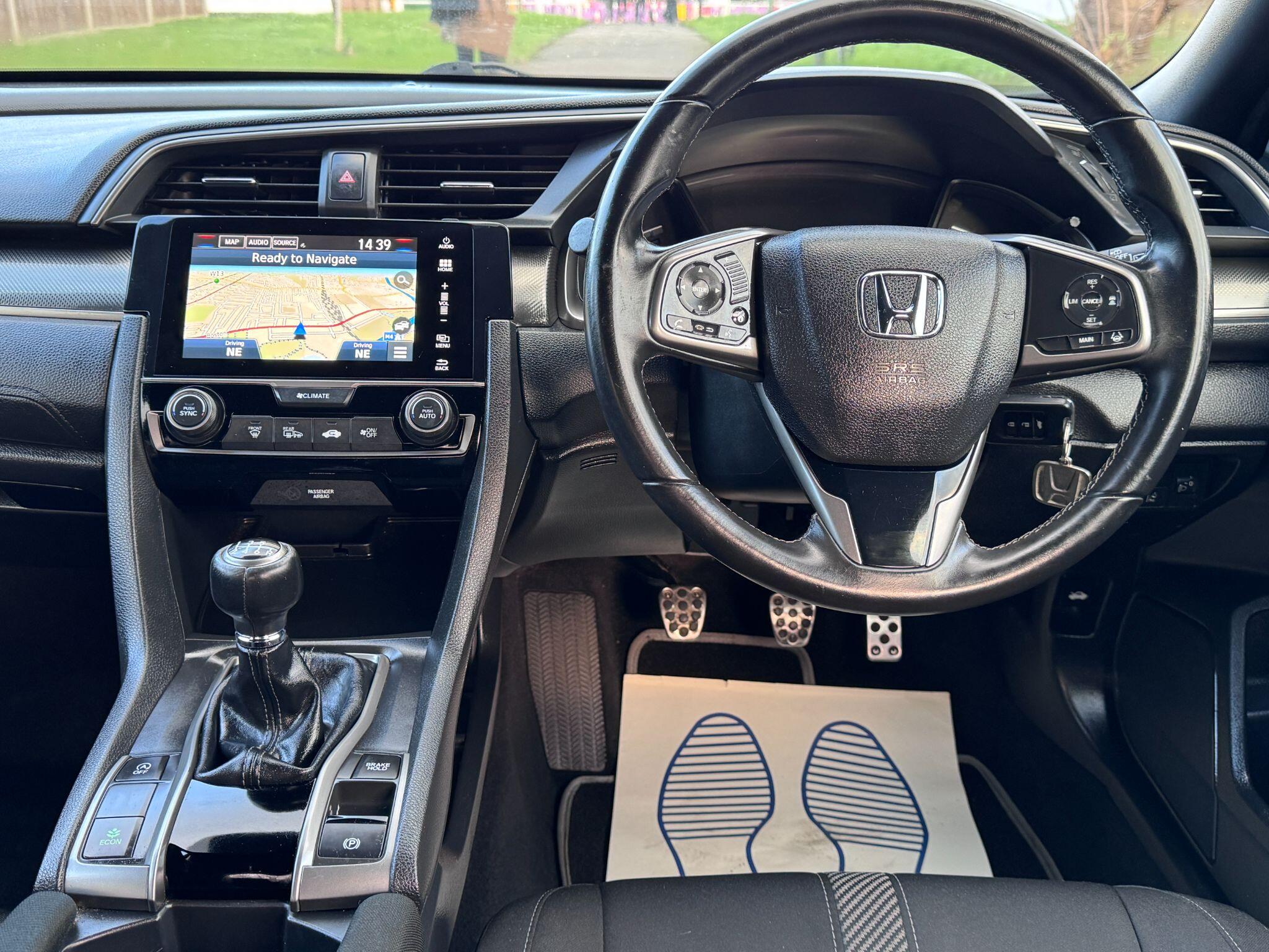2017 Honda Civic image 17