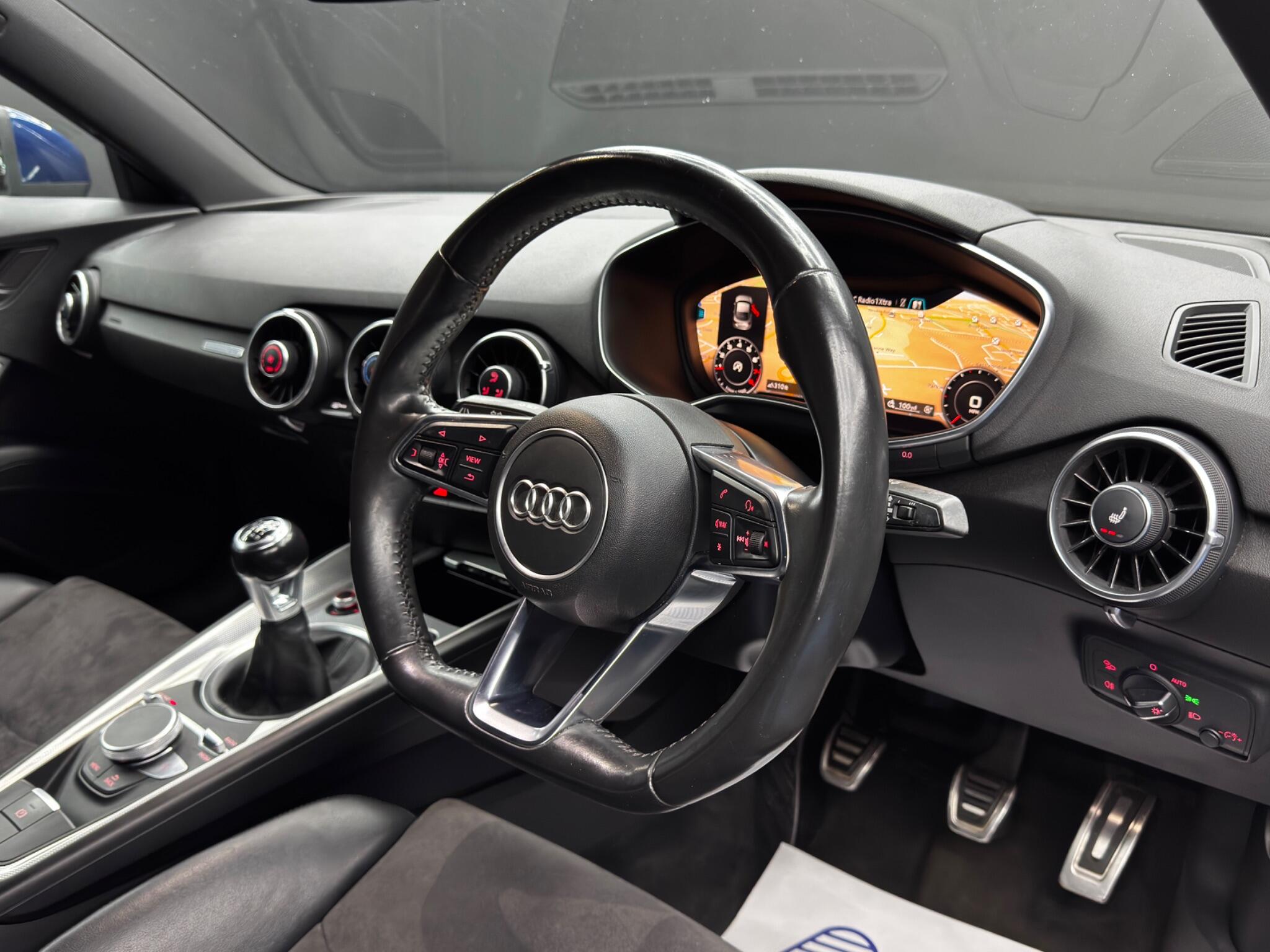 Audi TT view 9
