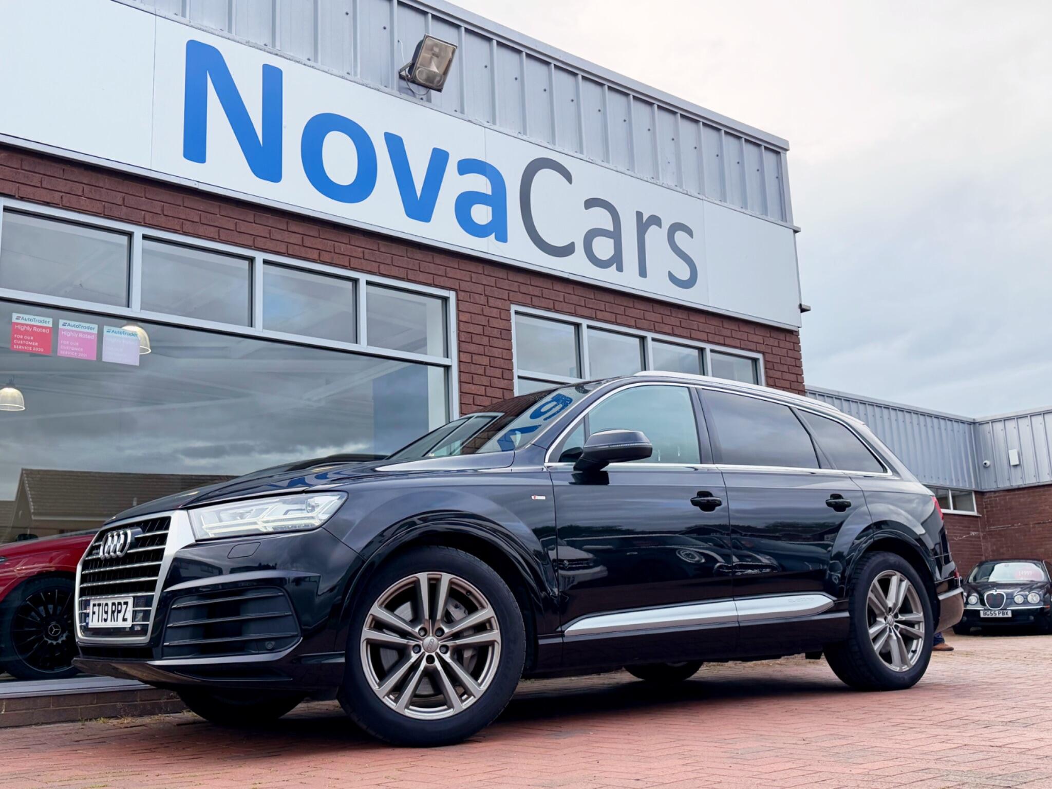 Audi Q7 view 97