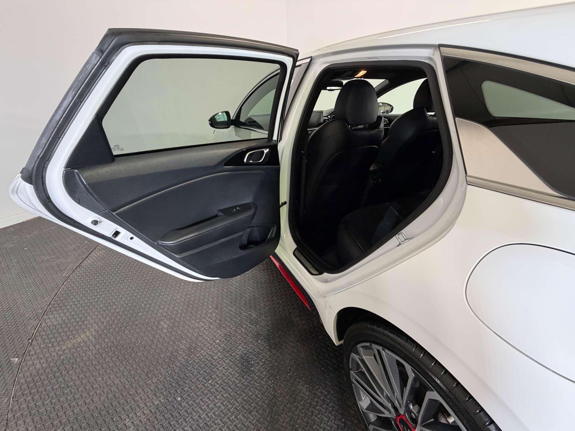 Kia Proceed view 60