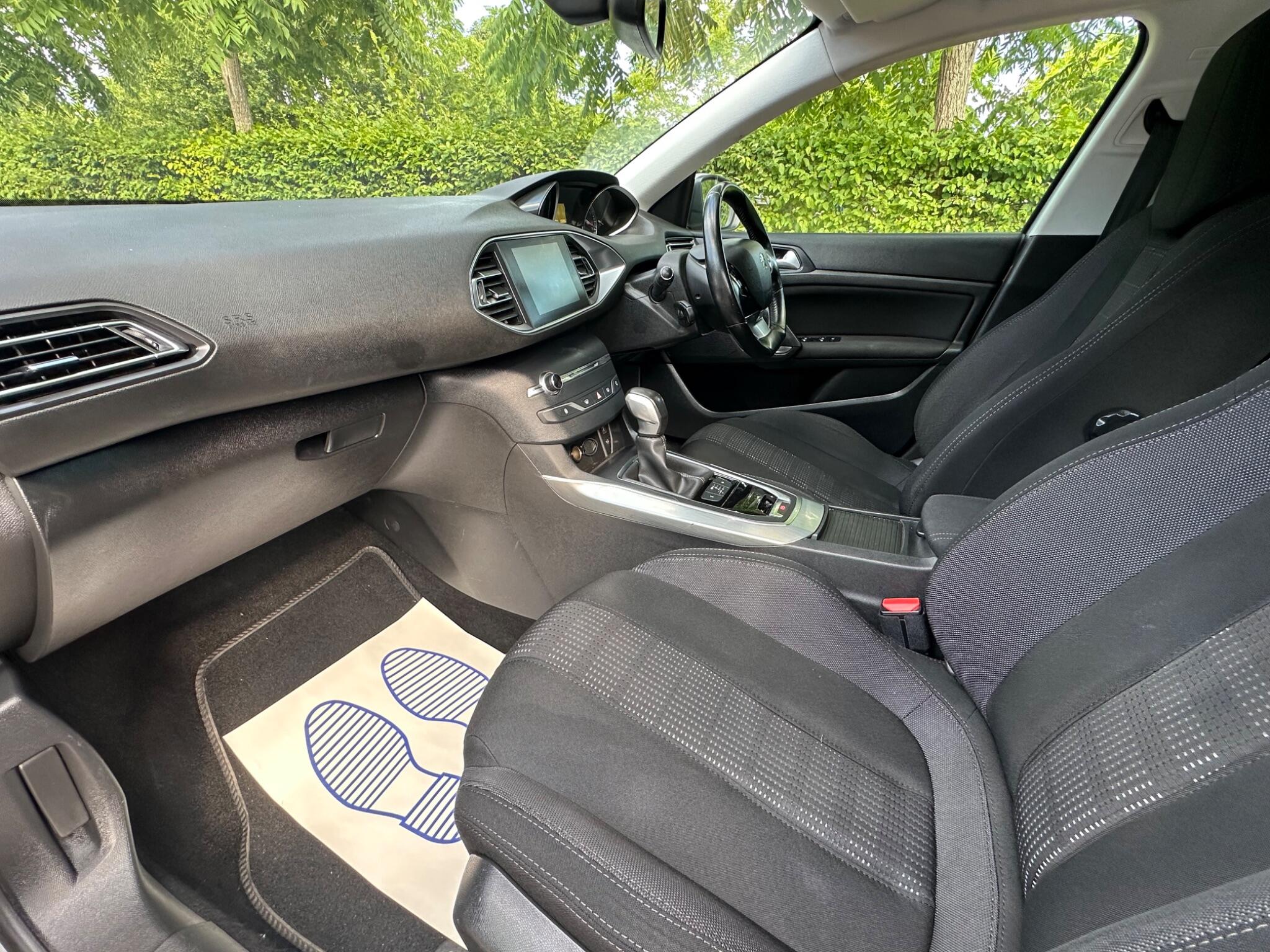Peugeot 308 view 28