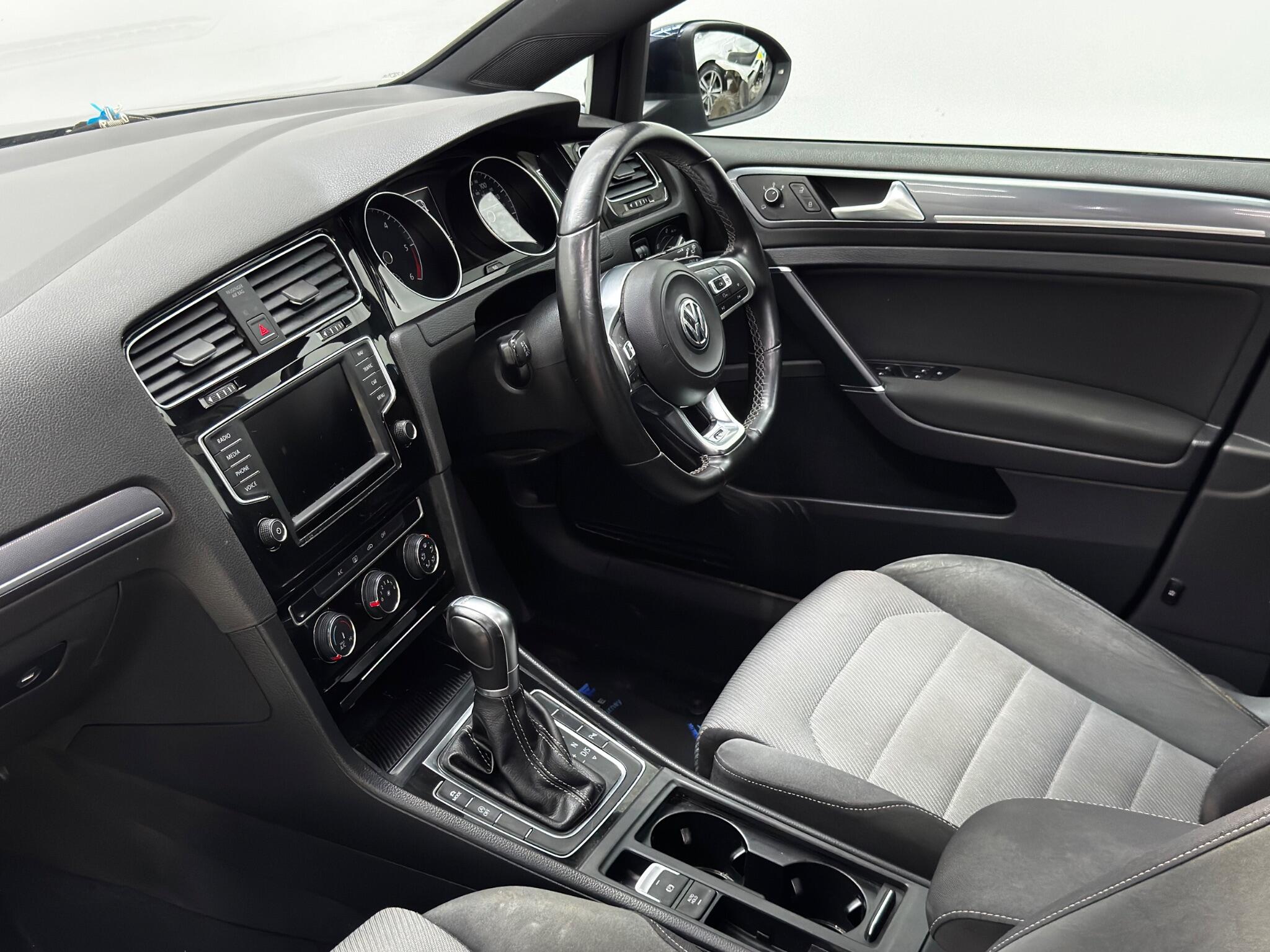 Volkswagen Golf view 56