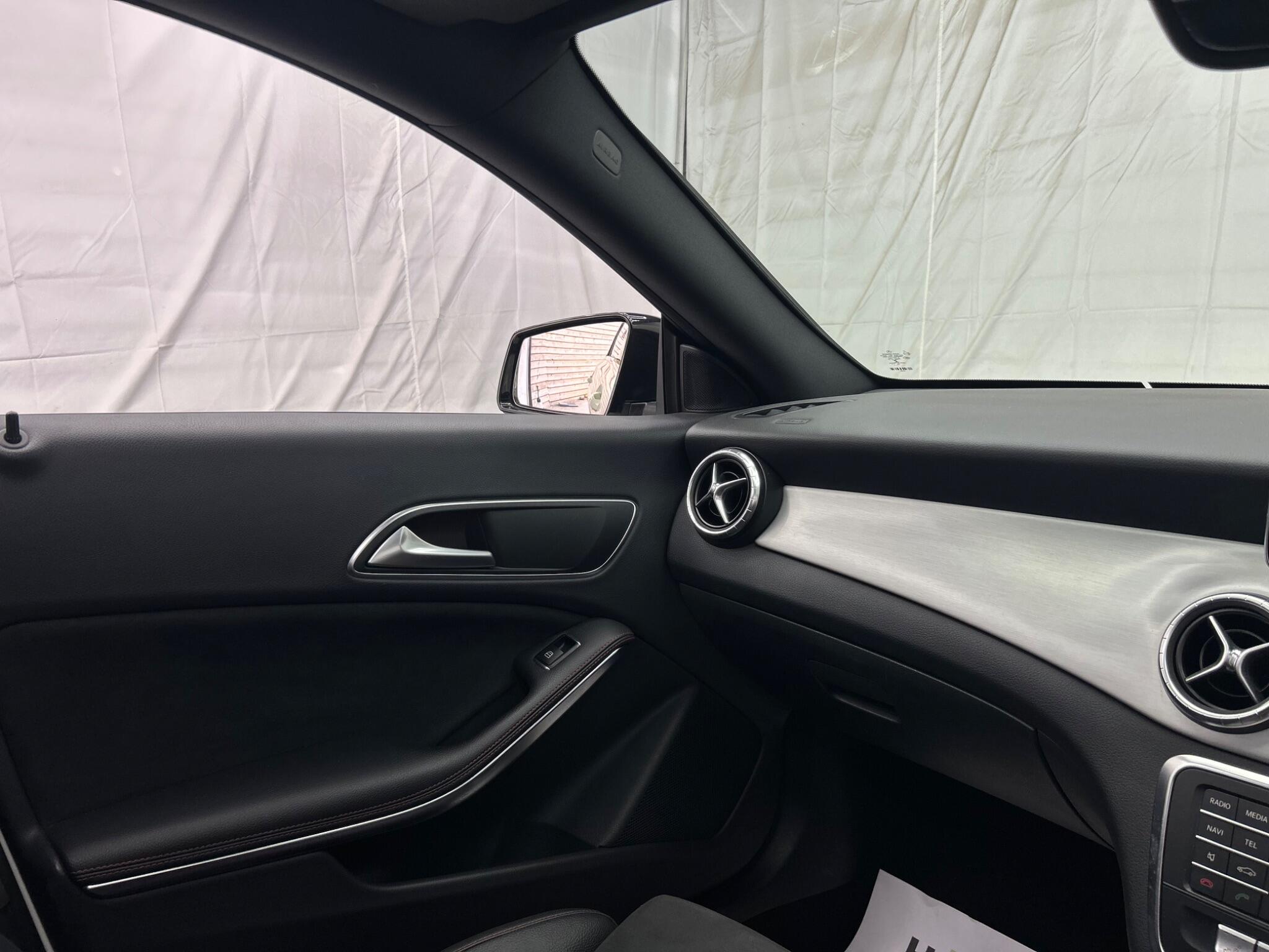 Mercedes-Benz Cla view 50